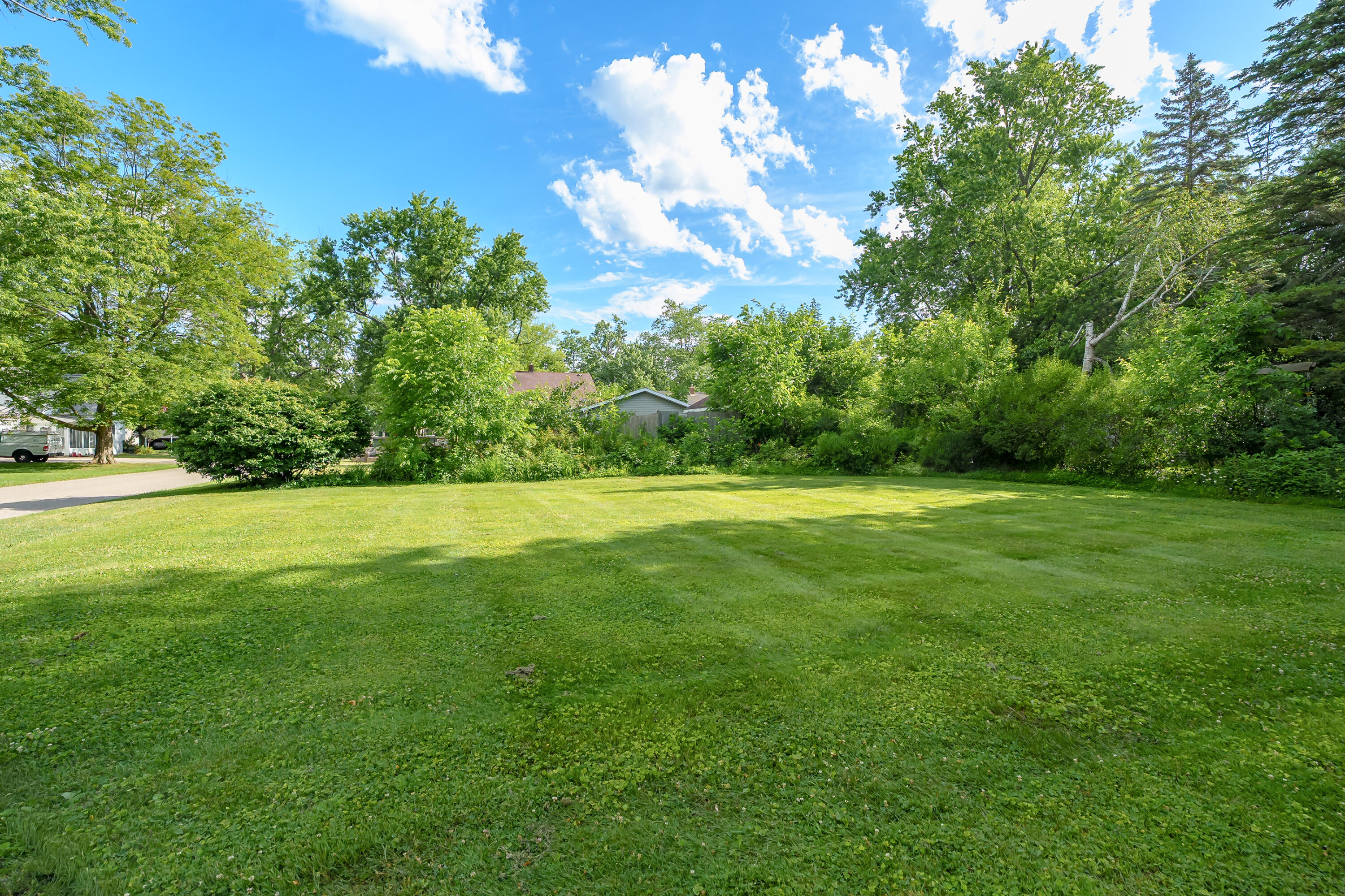 1307 Lakeway Avenue Kalamazoo MI 49001
