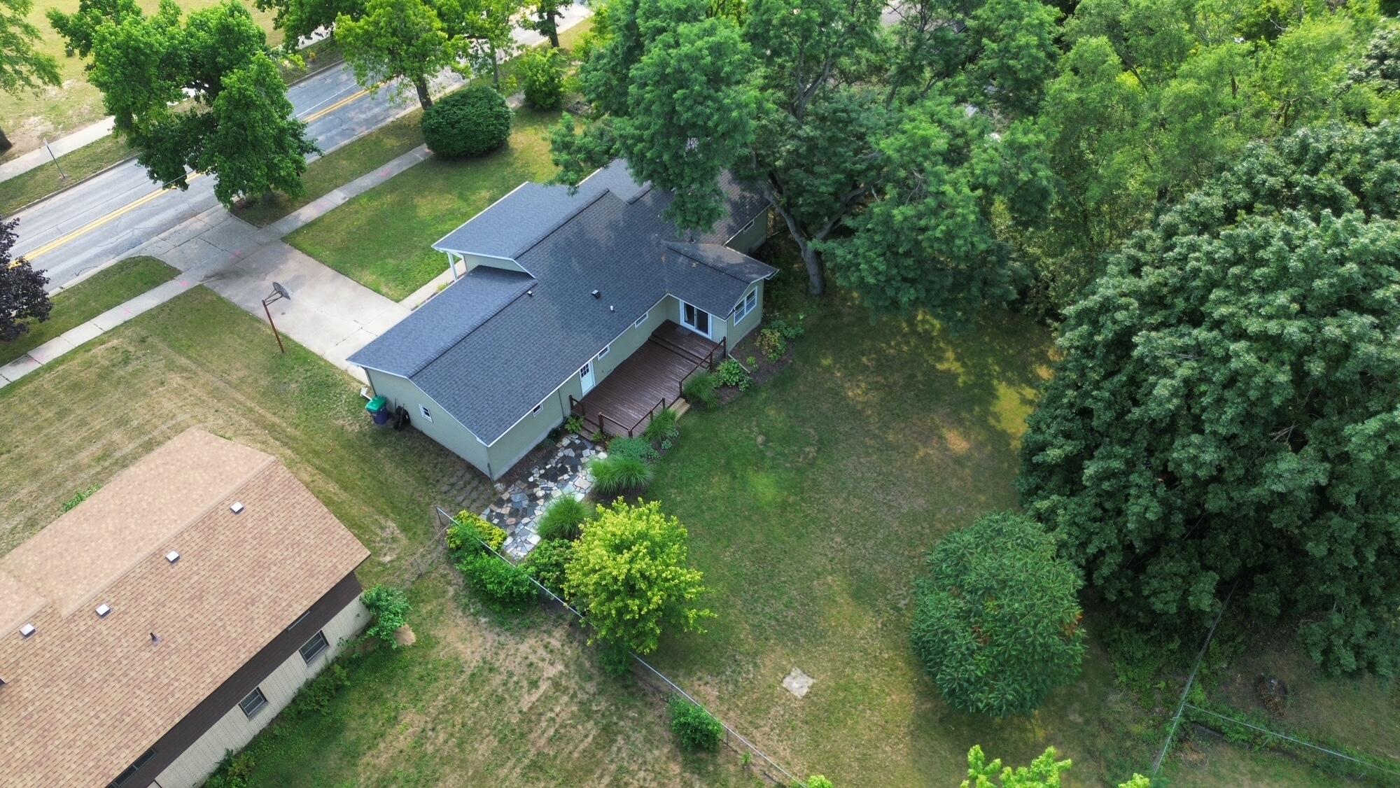 841 Elmdale Street NE Grand Rapids MI 49525