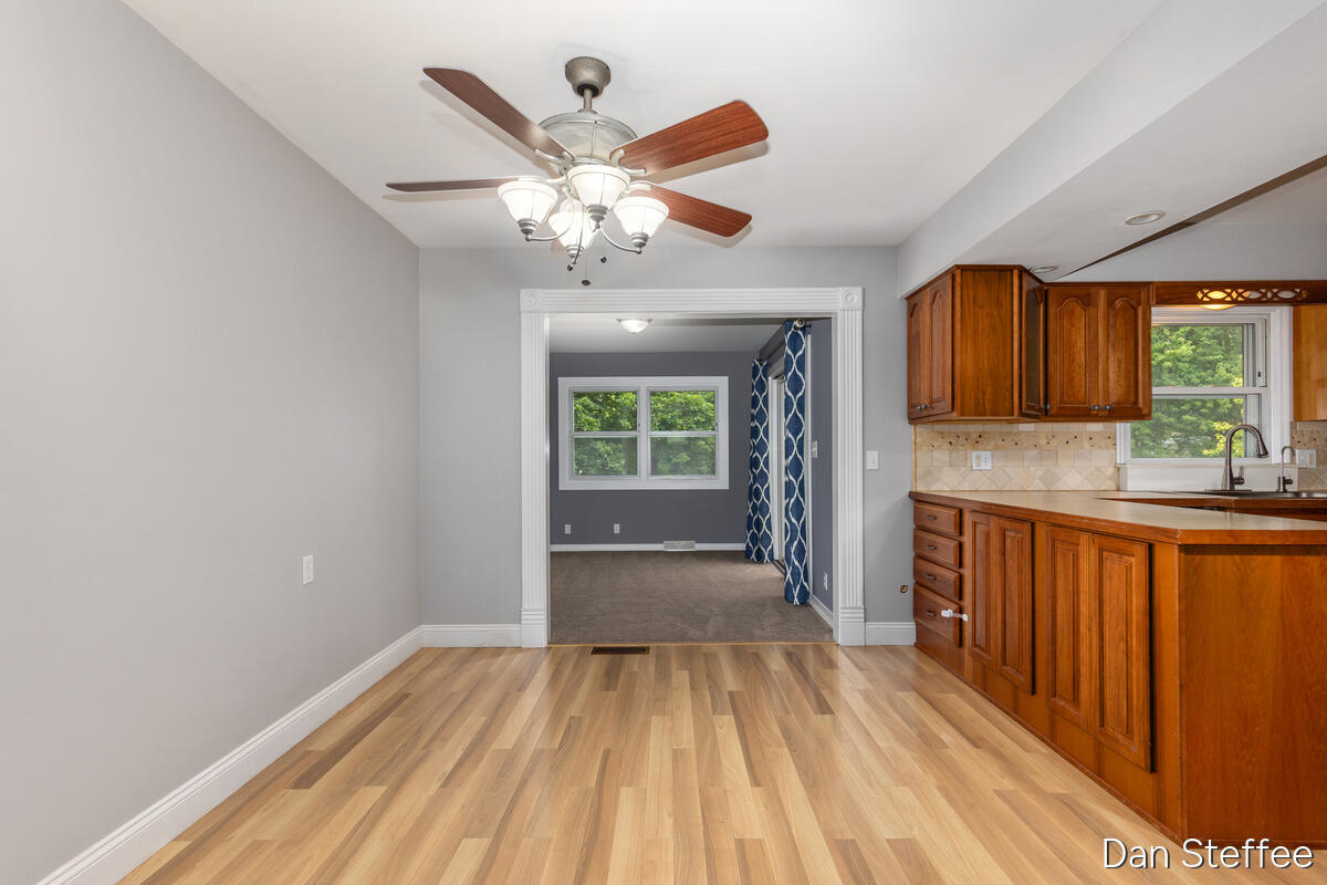 841 Elmdale Street NE Grand Rapids MI 49525