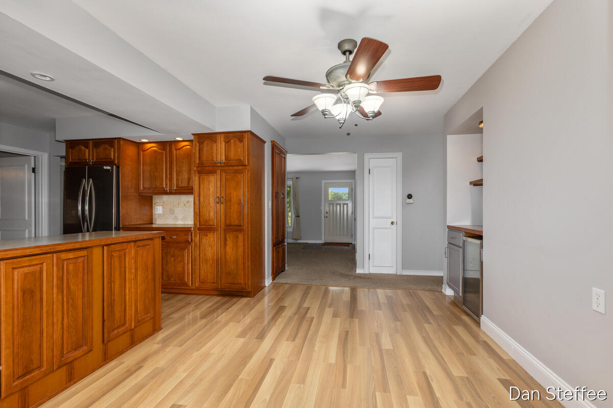 841 Elmdale Street NE Grand Rapids MI 49525