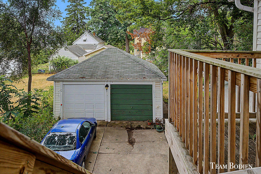 581 Harlan Avenue NE Grand Rapids MI 49503
