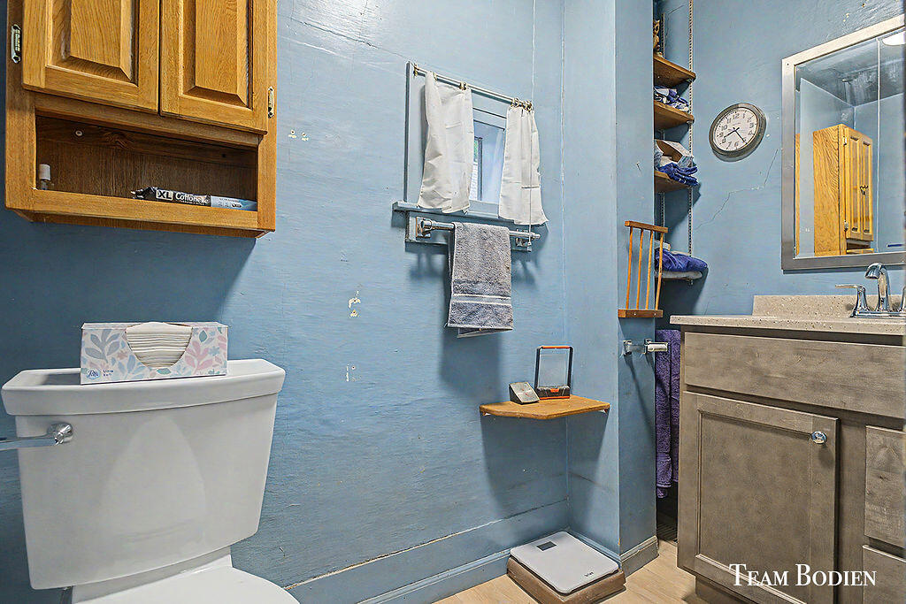 581 Harlan Avenue NE Grand Rapids MI 49503