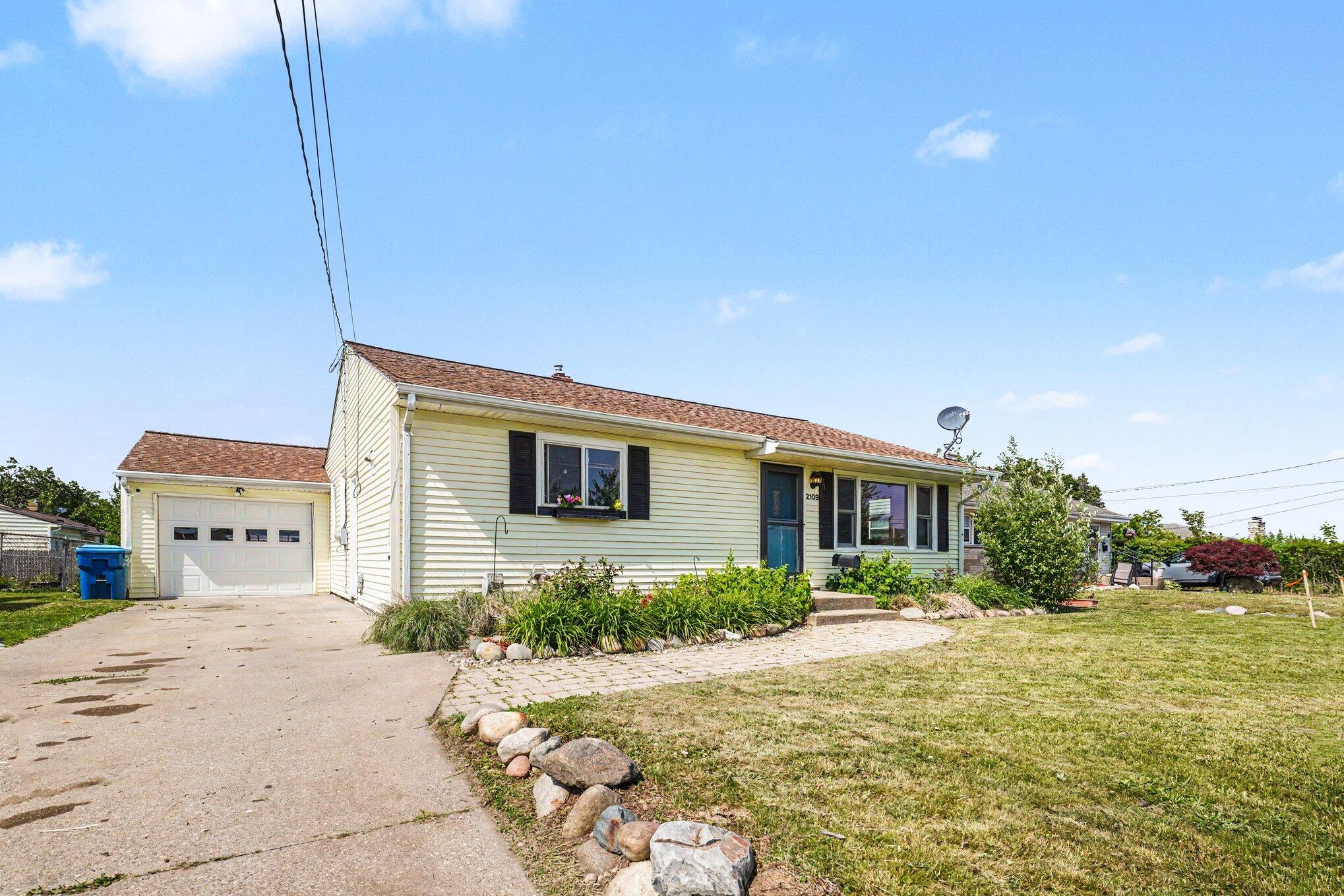 2109 Bloomfield Avenue Kalamazoo MI 49001