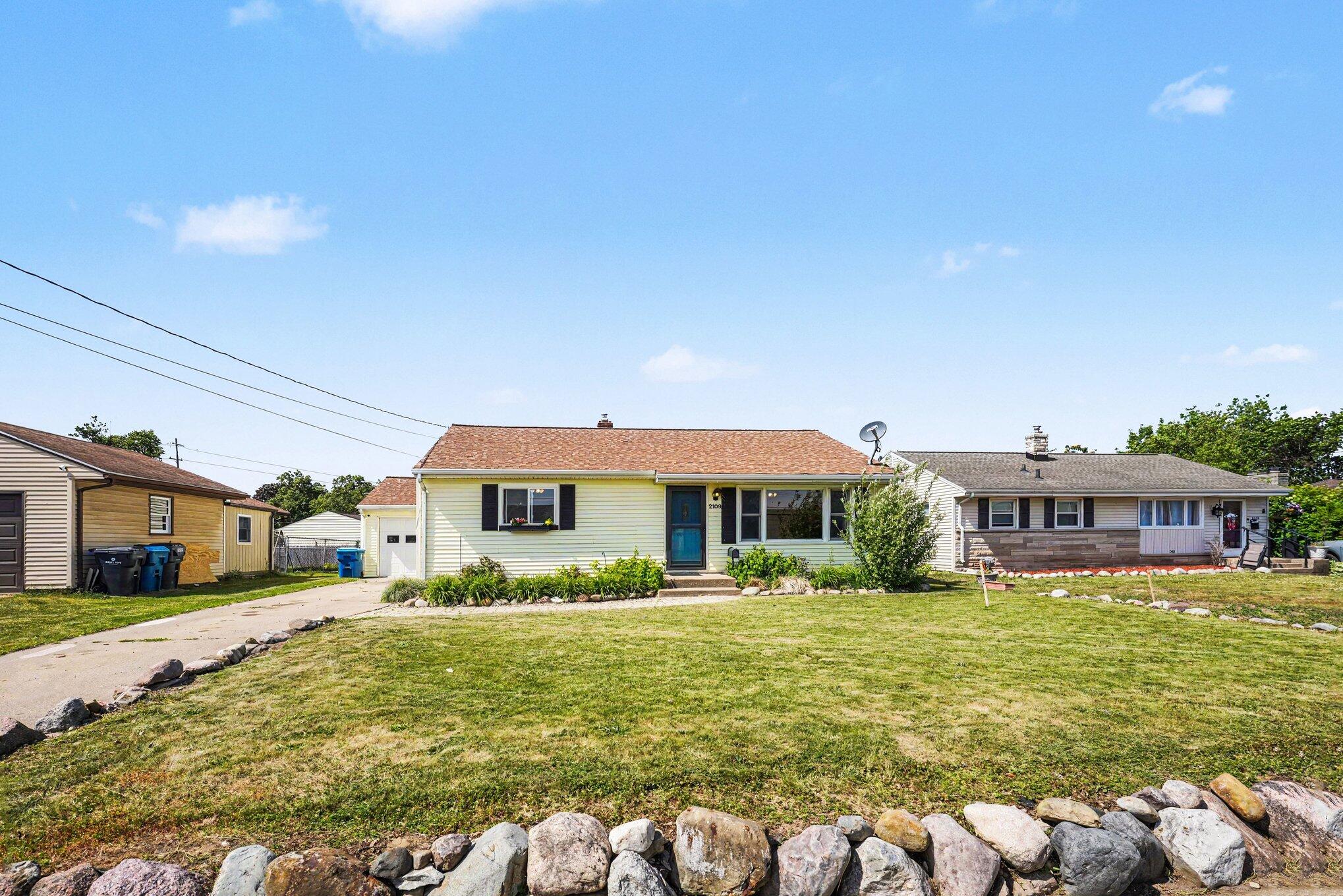 2109 Bloomfield Avenue Kalamazoo MI 49001