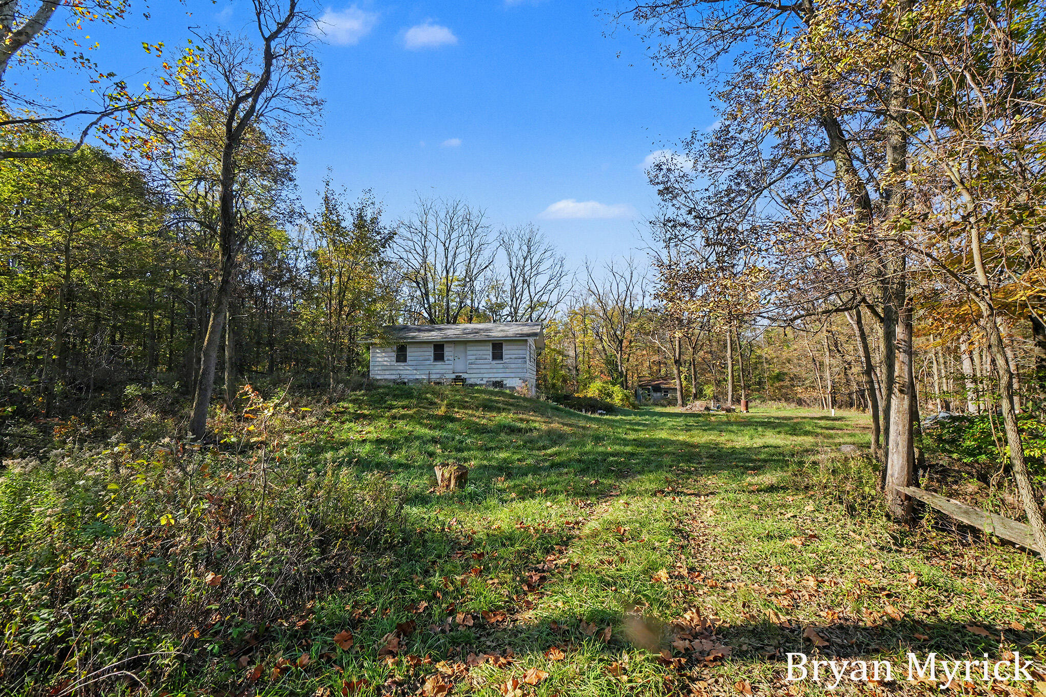2352 Taft Road Allegan MI 49010