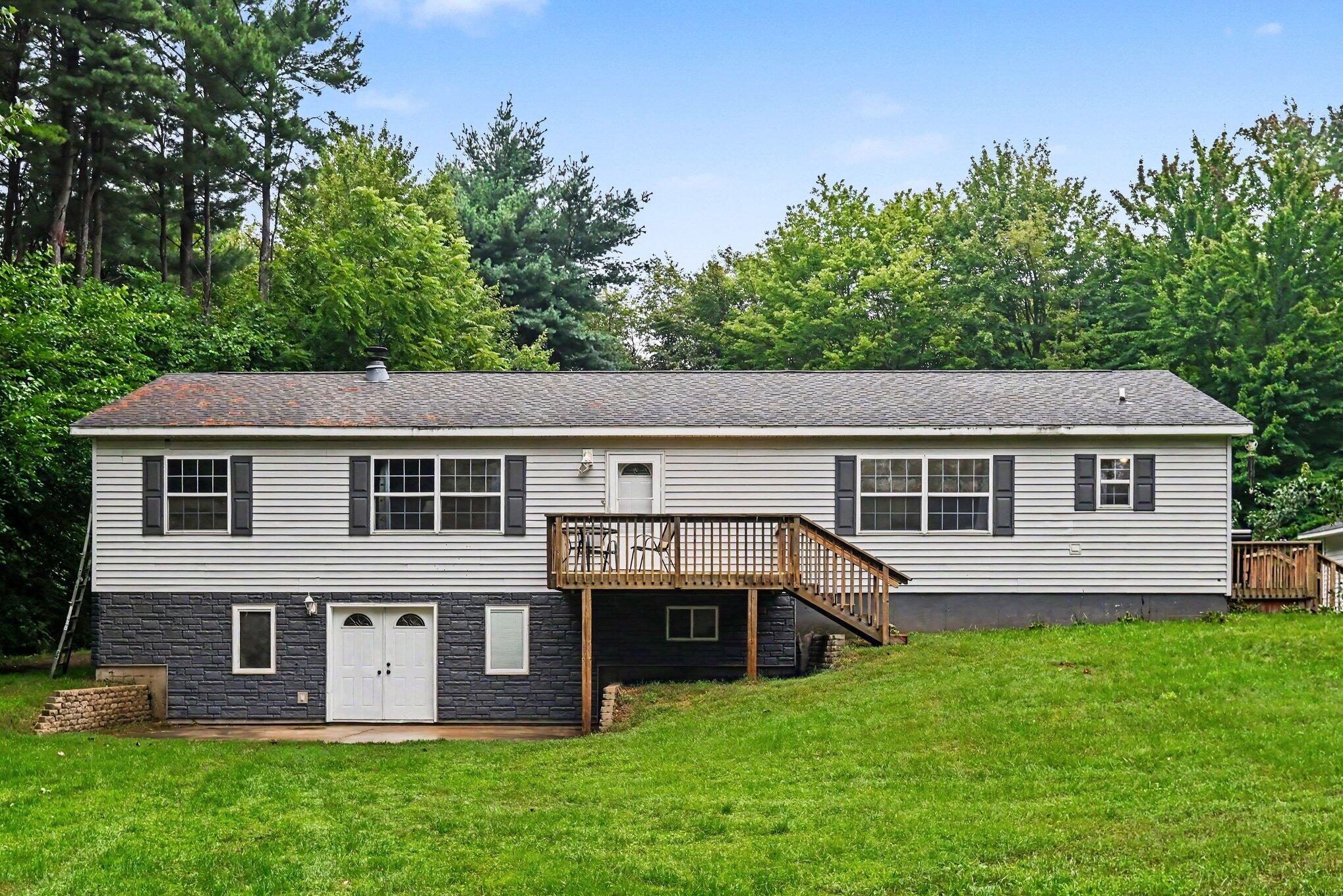 6113 102nd Avenue South Haven MI 49090