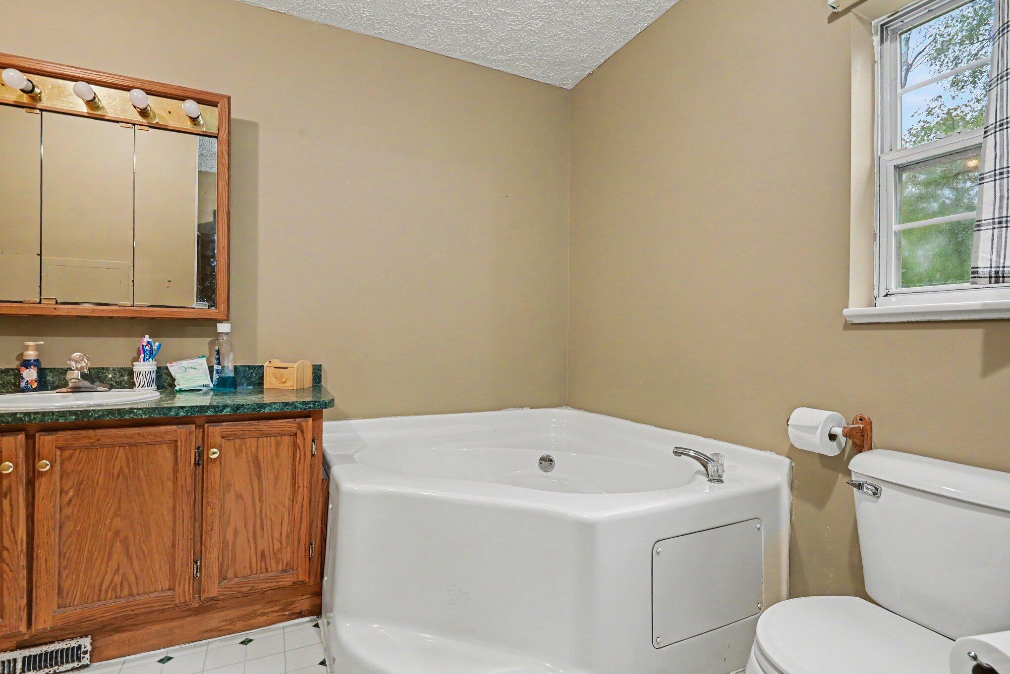 6113 102nd Avenue South Haven MI 49090