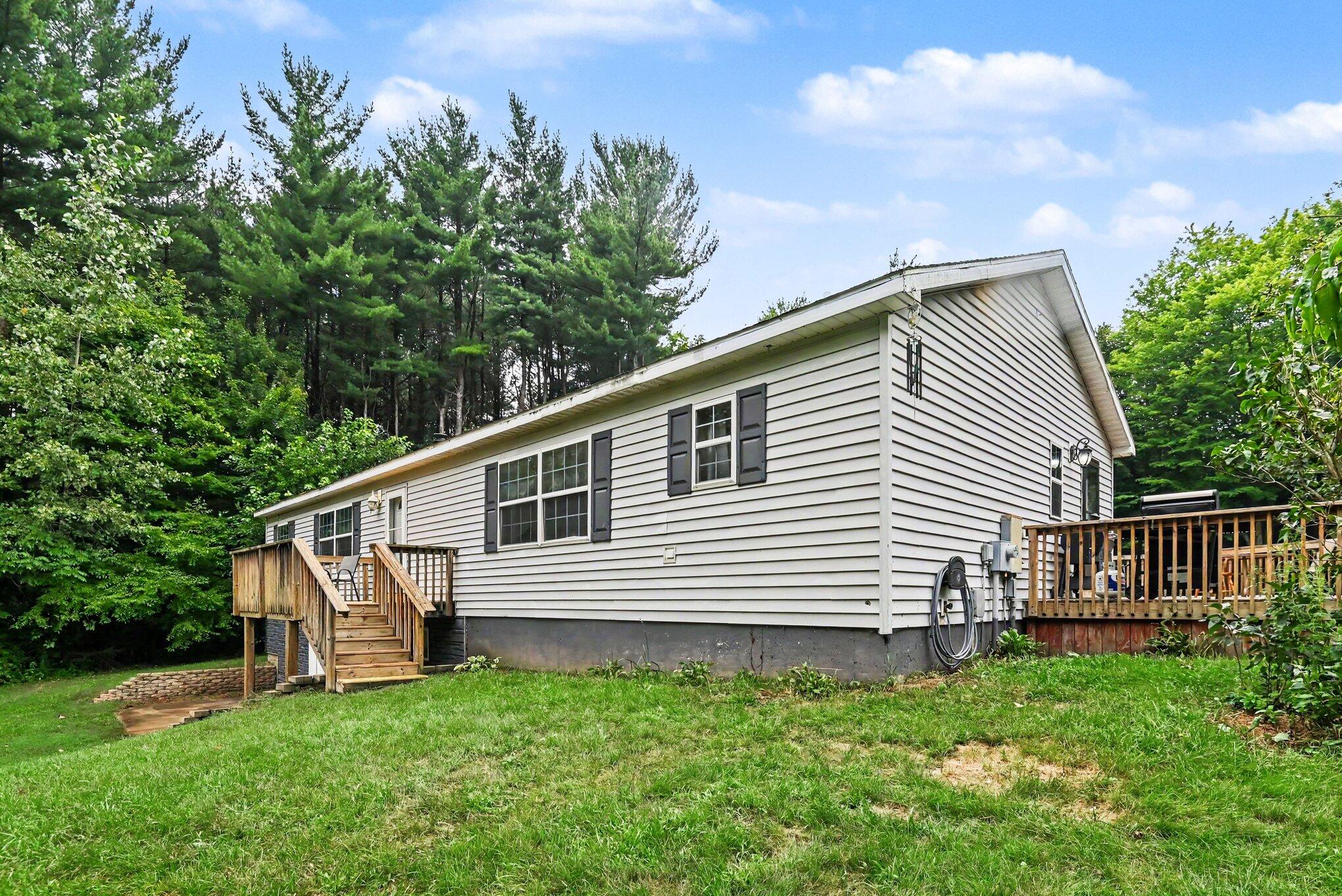 6113 102nd Avenue South Haven MI 49090