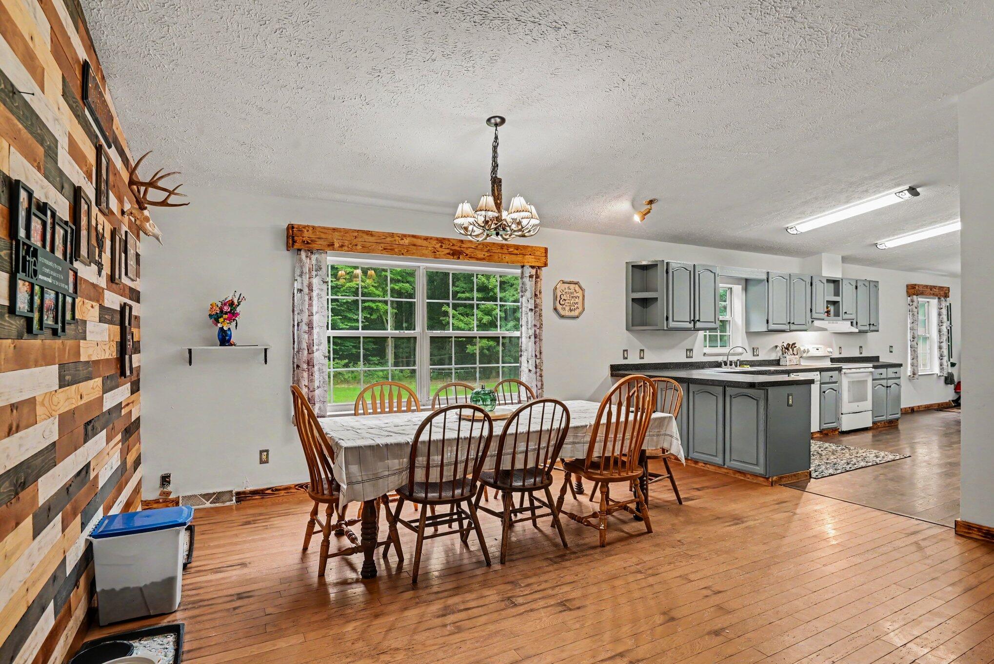 6113 102nd Avenue South Haven MI 49090
