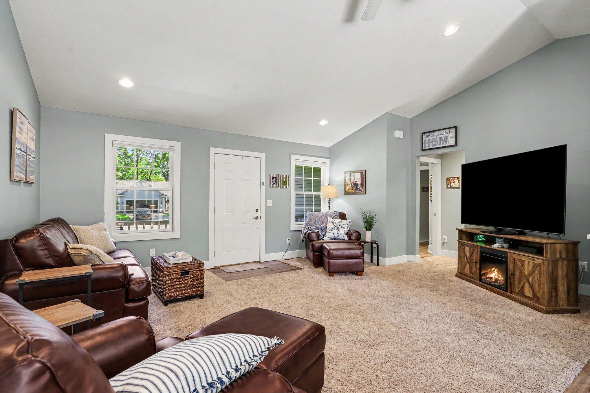 2560 Huron Trail Muskegon MI 49445