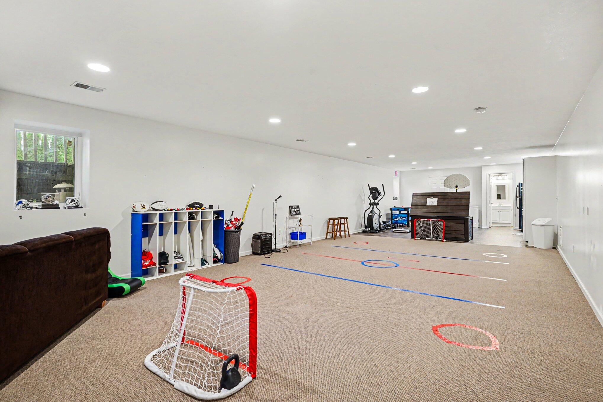 2560 Huron Trail Muskegon MI 49445