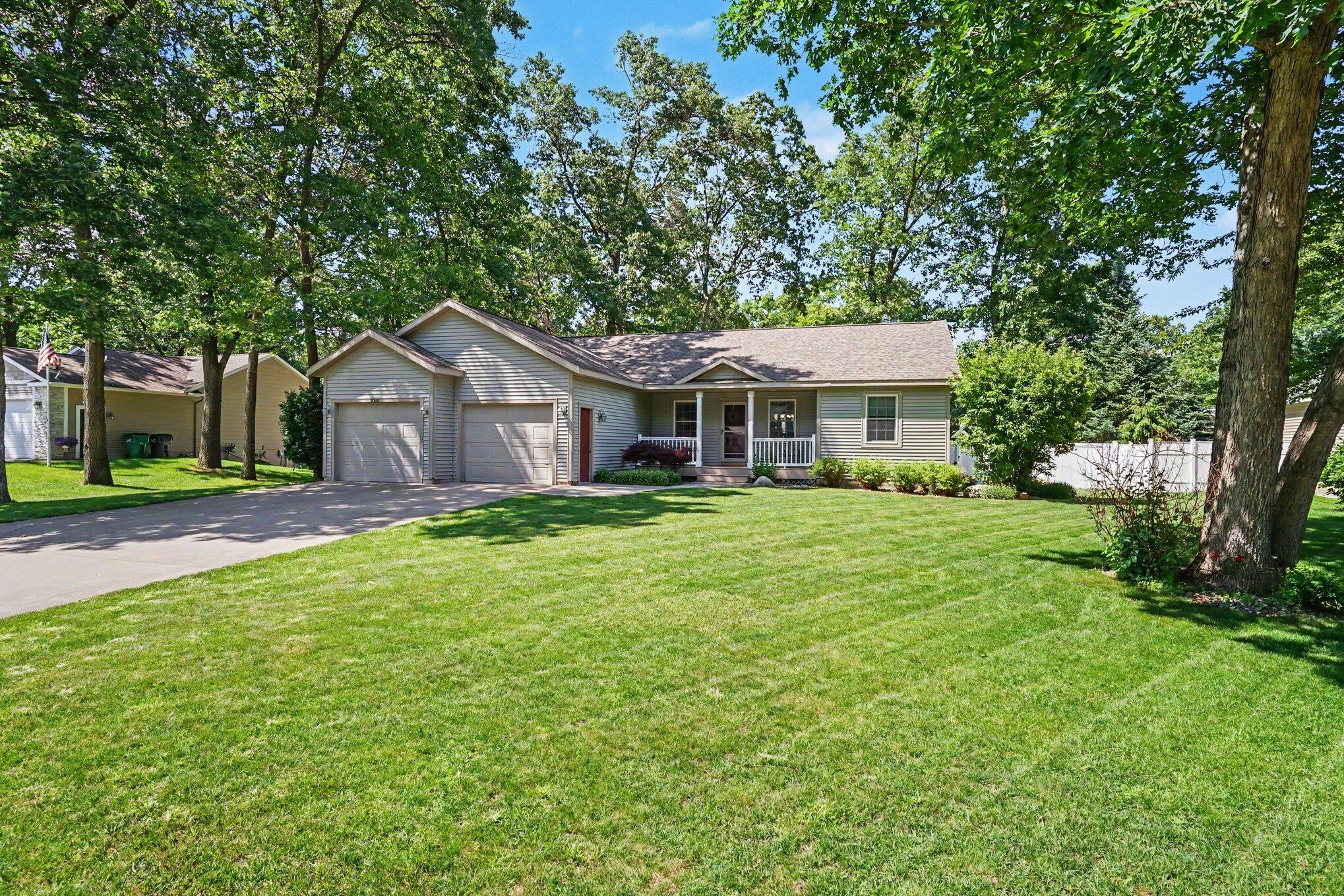 2560 Huron Trail Muskegon MI 49445
