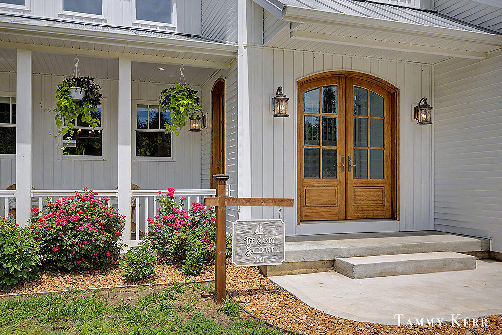 7067 118th Avenue Fennville MI 49408