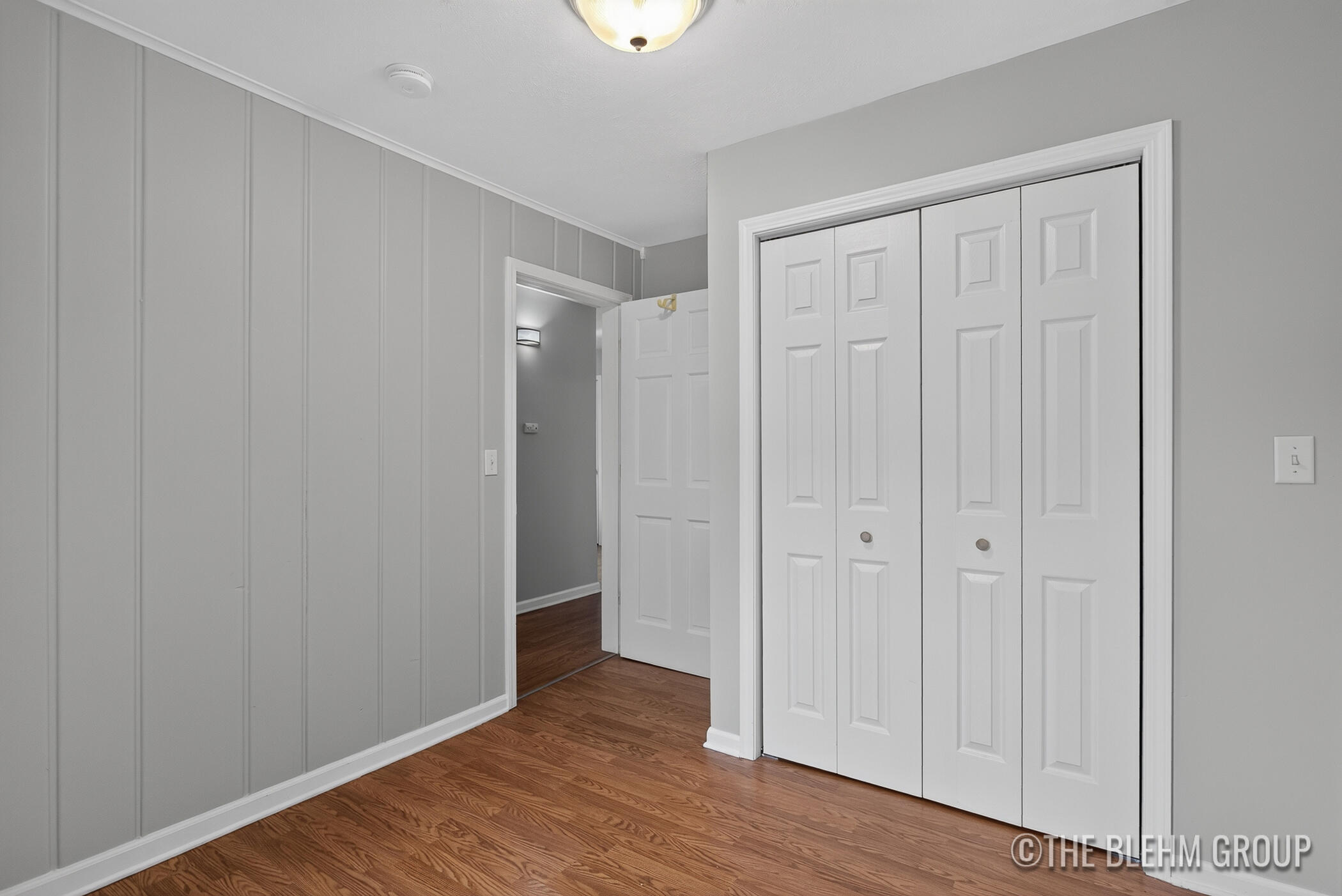 727 Emerald Avenue NE Grand Rapids MI 49503
