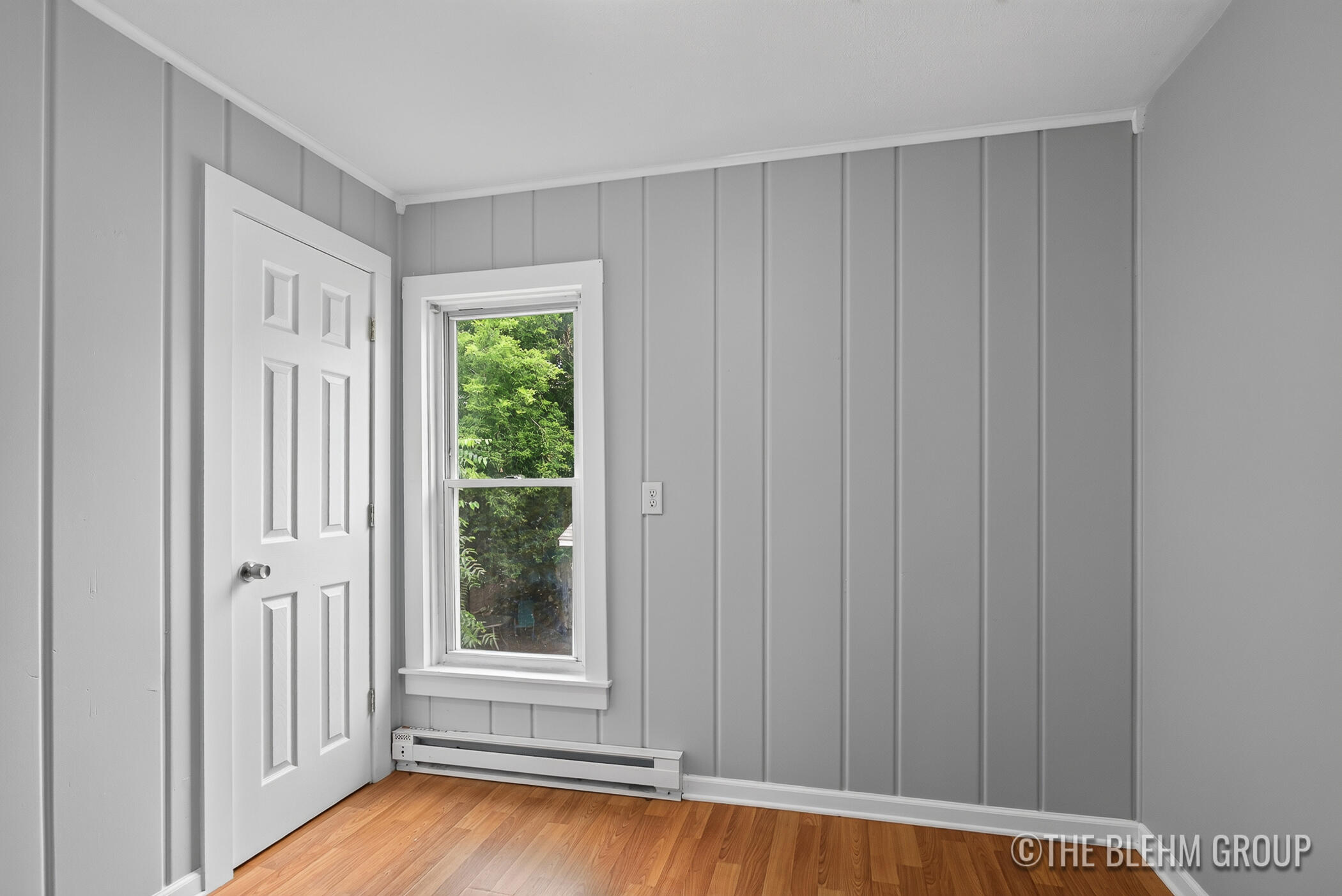 727 Emerald Avenue NE Grand Rapids MI 49503