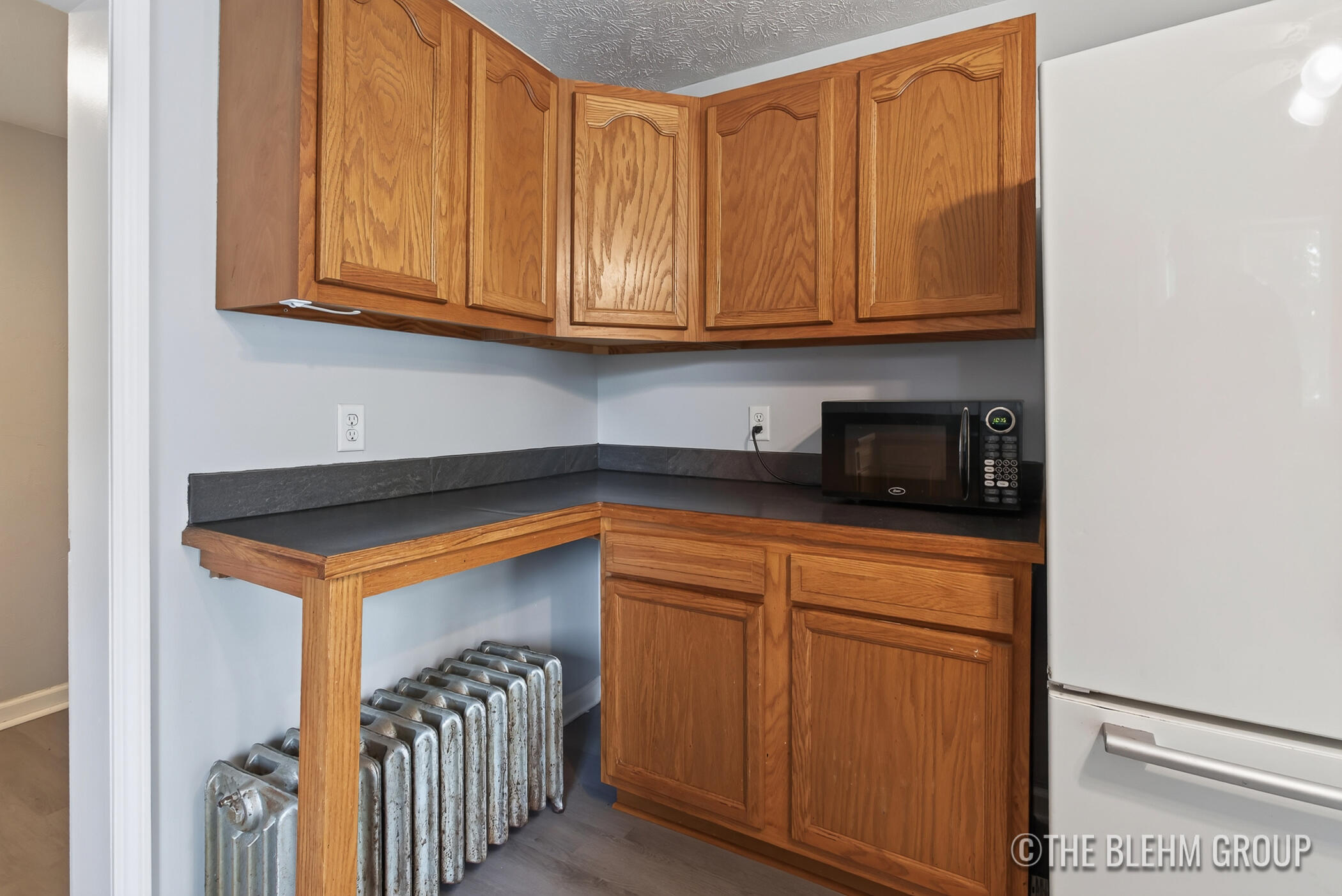 727 Emerald Avenue NE Grand Rapids MI 49503