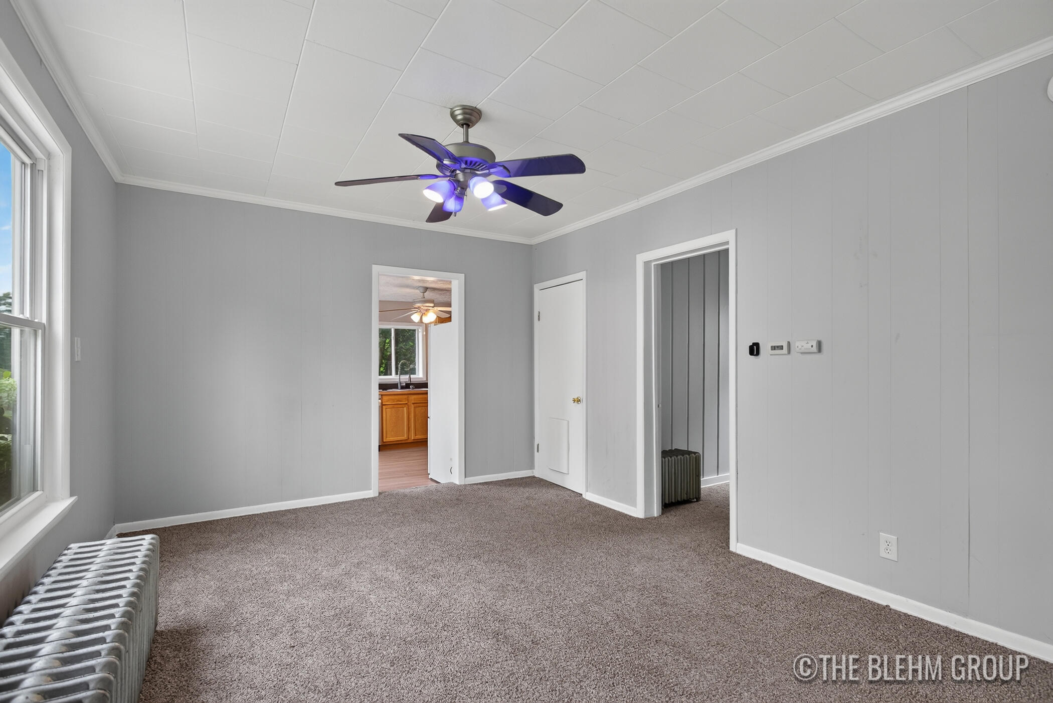 727 Emerald Avenue NE Grand Rapids MI 49503