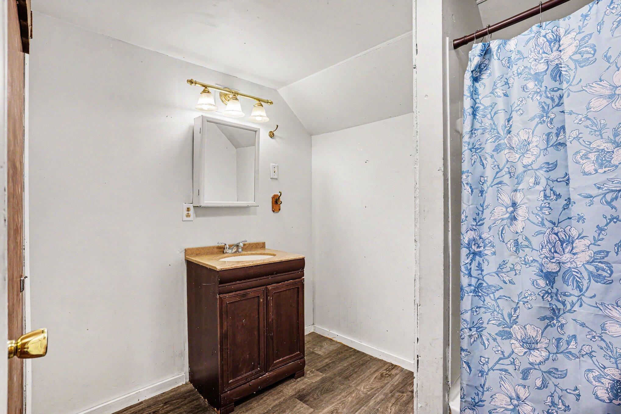 1533 N Westnedge Avenue Kalamazoo MI 49007