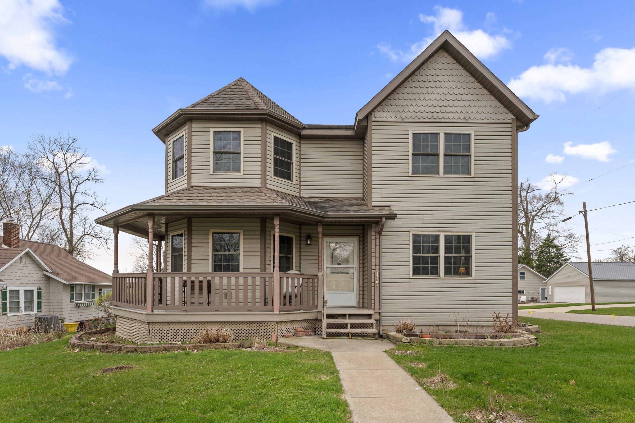 22301 Forest Avenue Avenue Cassopolis MI 49031