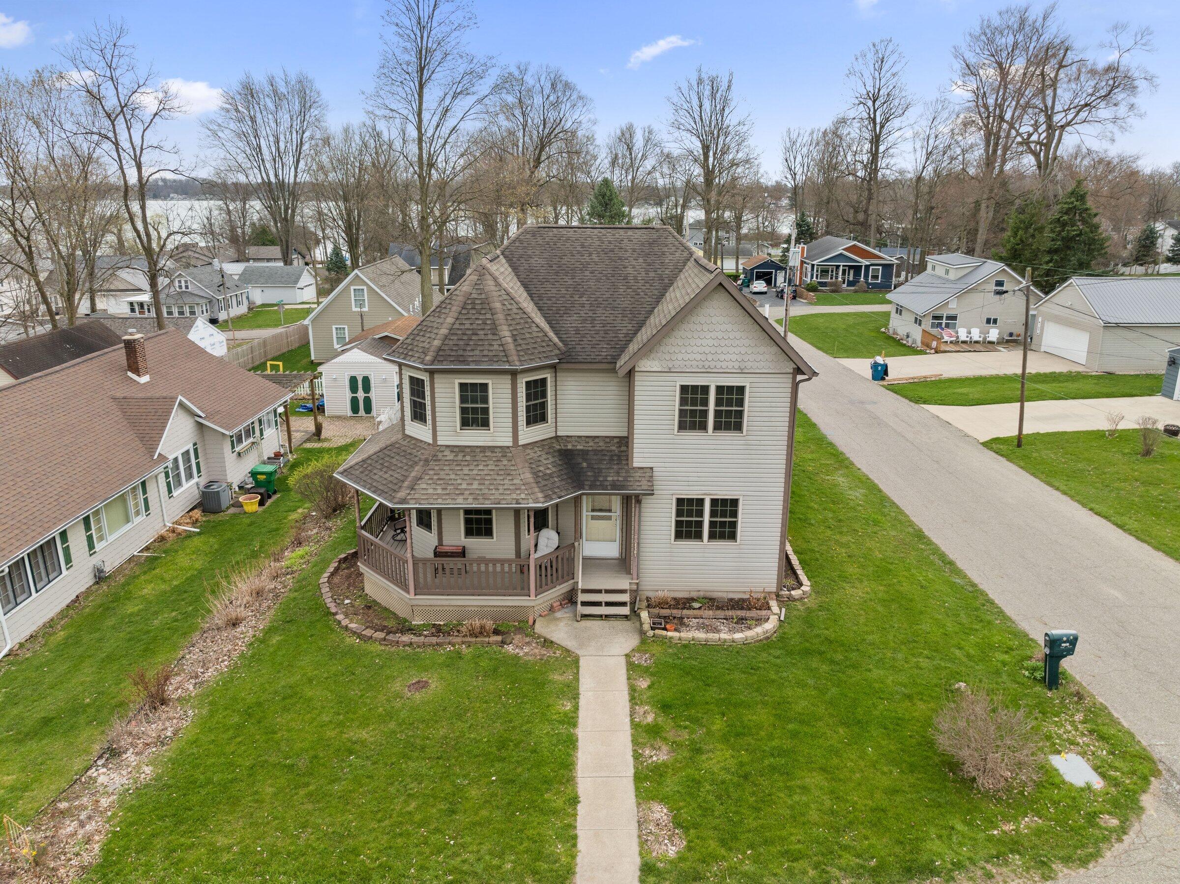 22301 Forest Avenue Avenue Cassopolis MI 49031