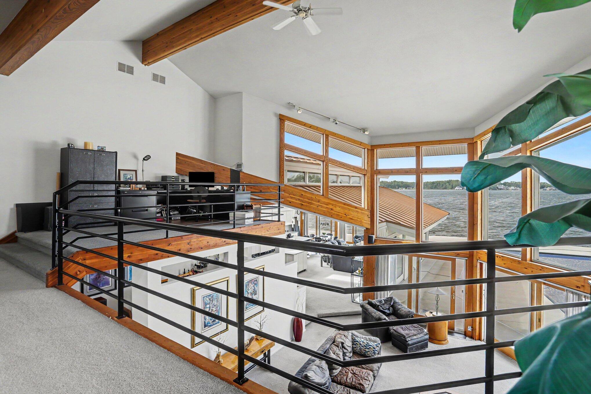 1046 N Eagle Lake Drive Kalamazoo MI 49009