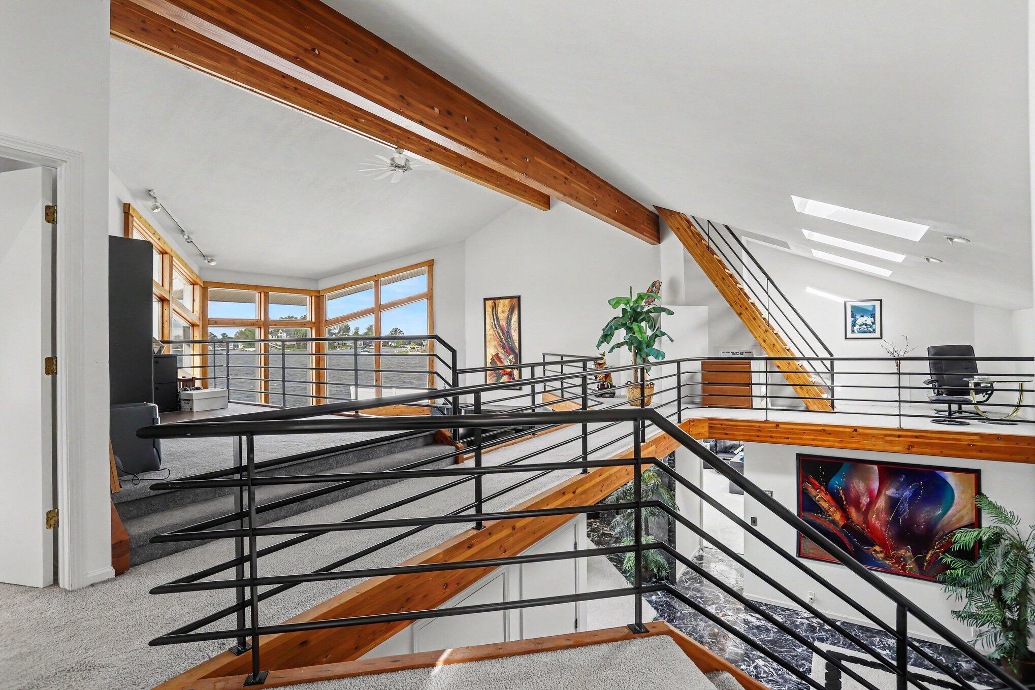 1046 N Eagle Lake Drive Kalamazoo MI 49009