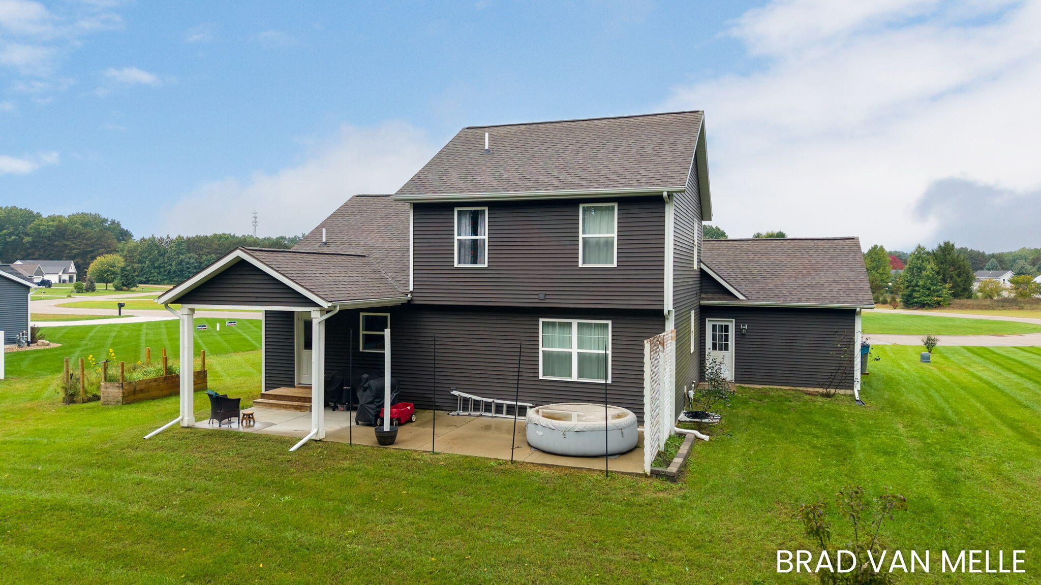 1708 Signal Point Circle Allegan MI 49010