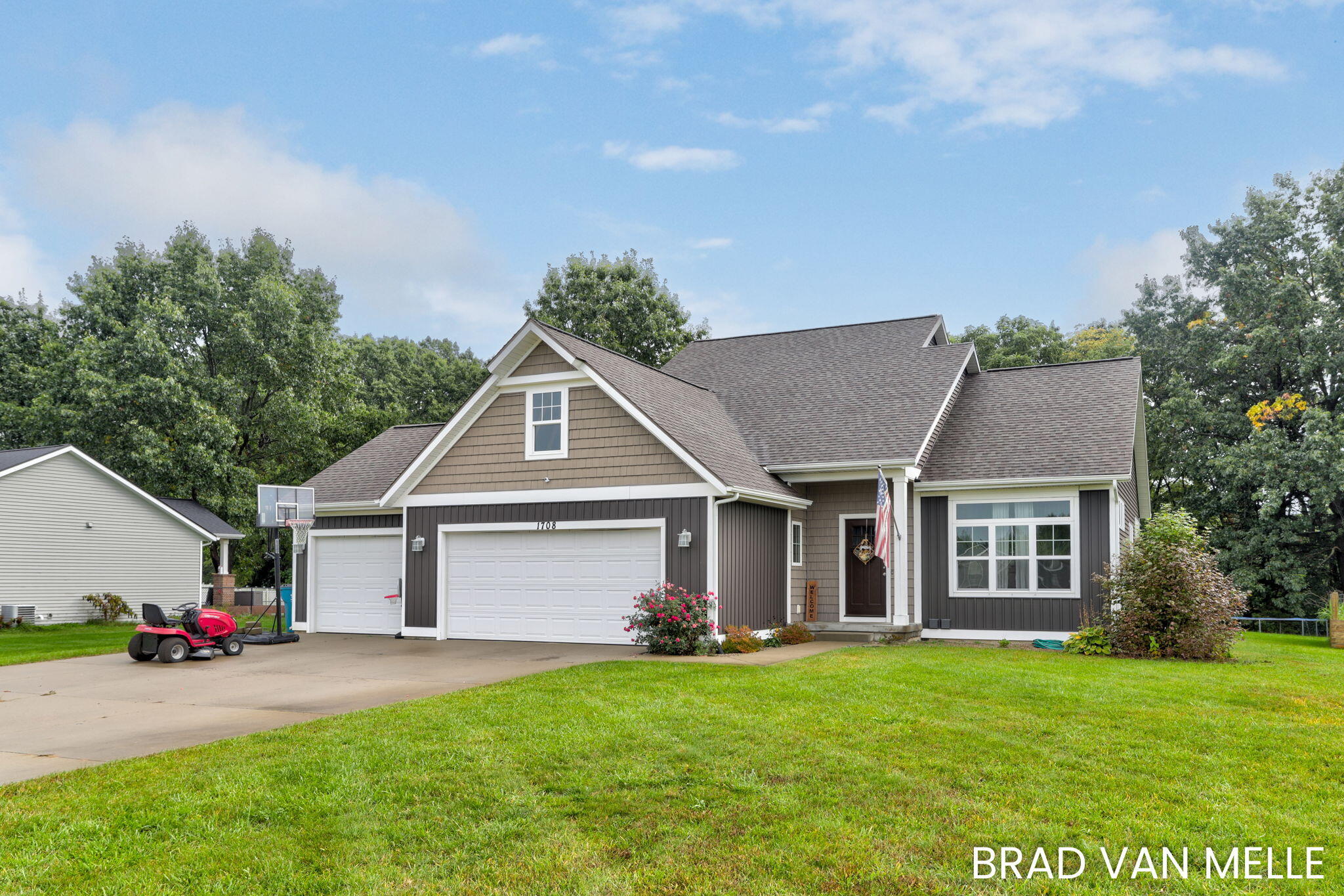 1708 Signal Point Circle Allegan MI 49010