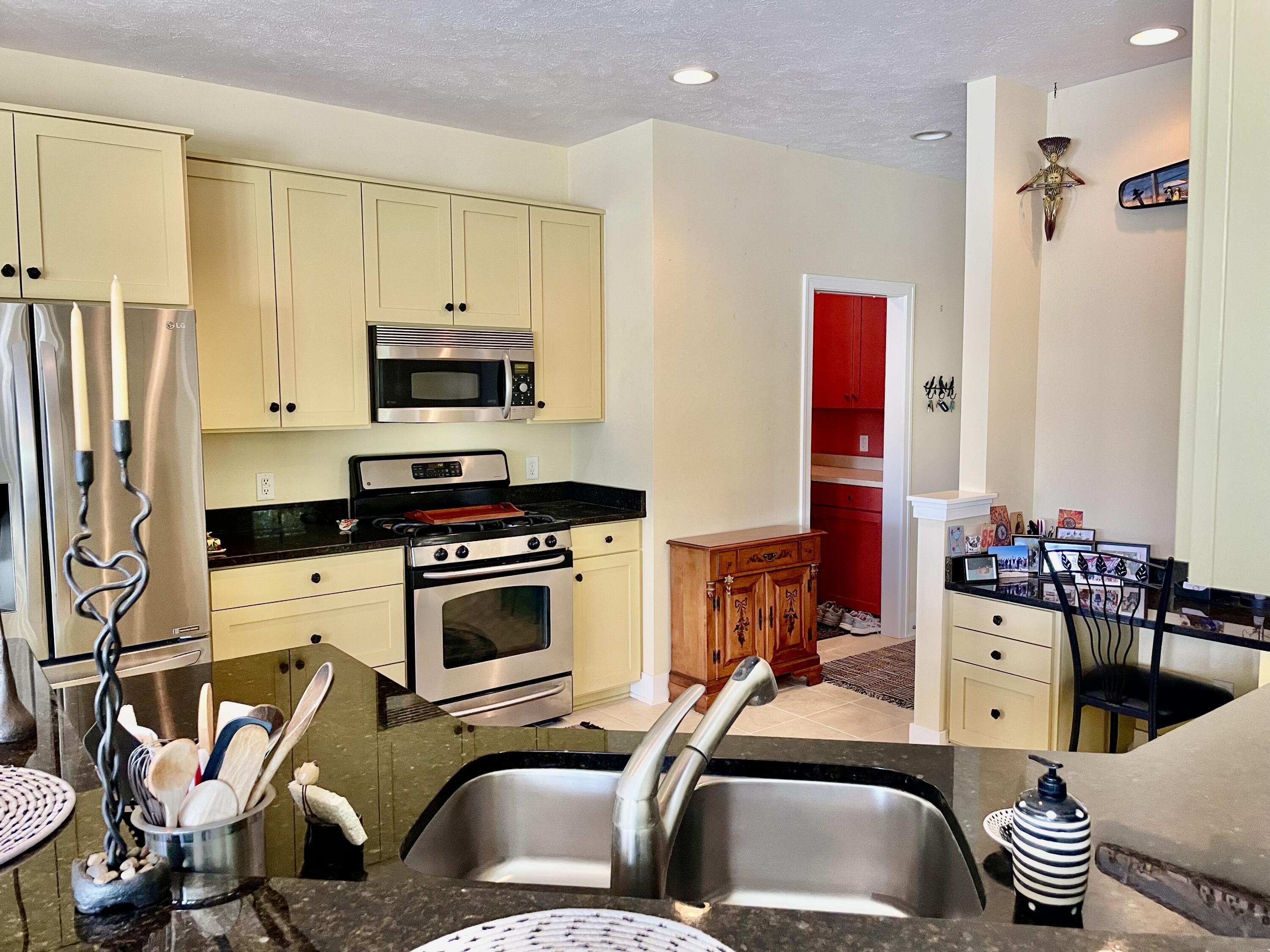 6852 Westshire Drive Muskegon MI 49444