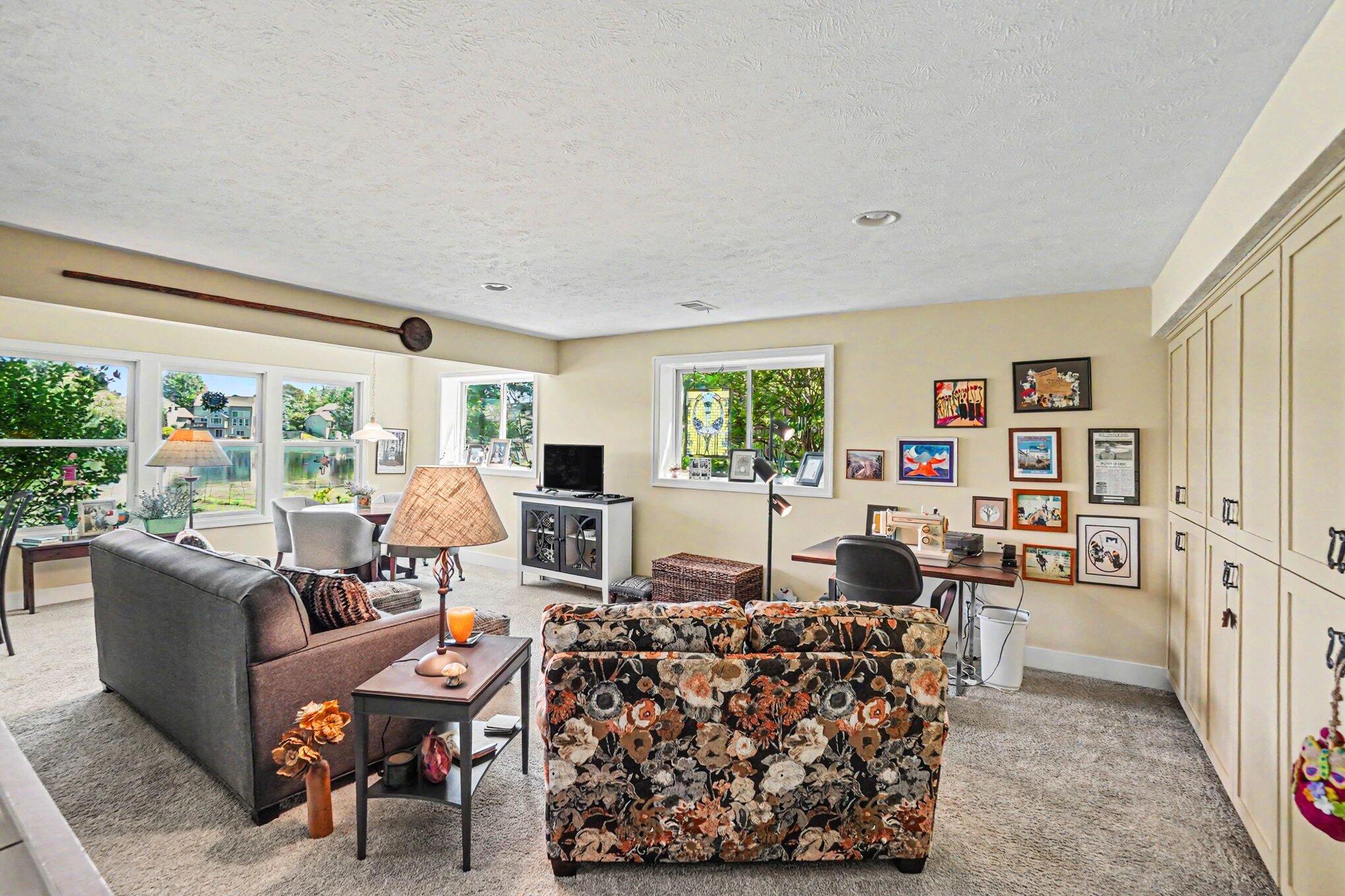 6852 Westshire Drive Muskegon MI 49444