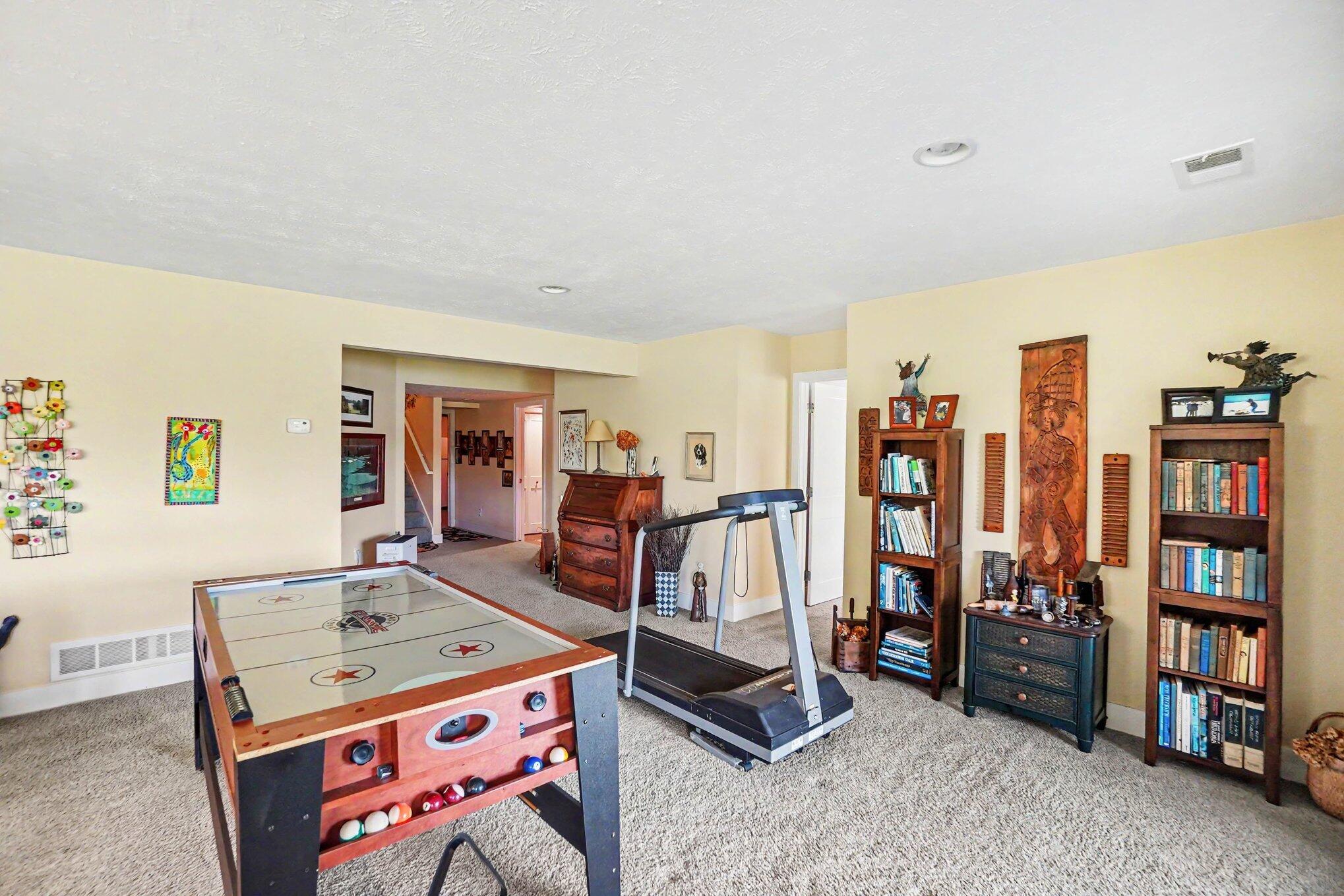 6852 Westshire Drive Muskegon MI 49444