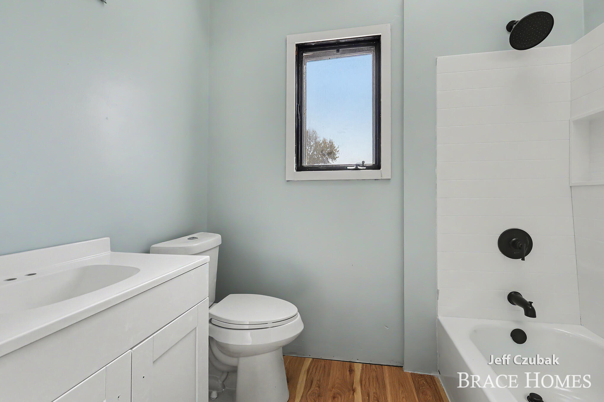2174 Lamont Court NW Grand Rapids MI 49534