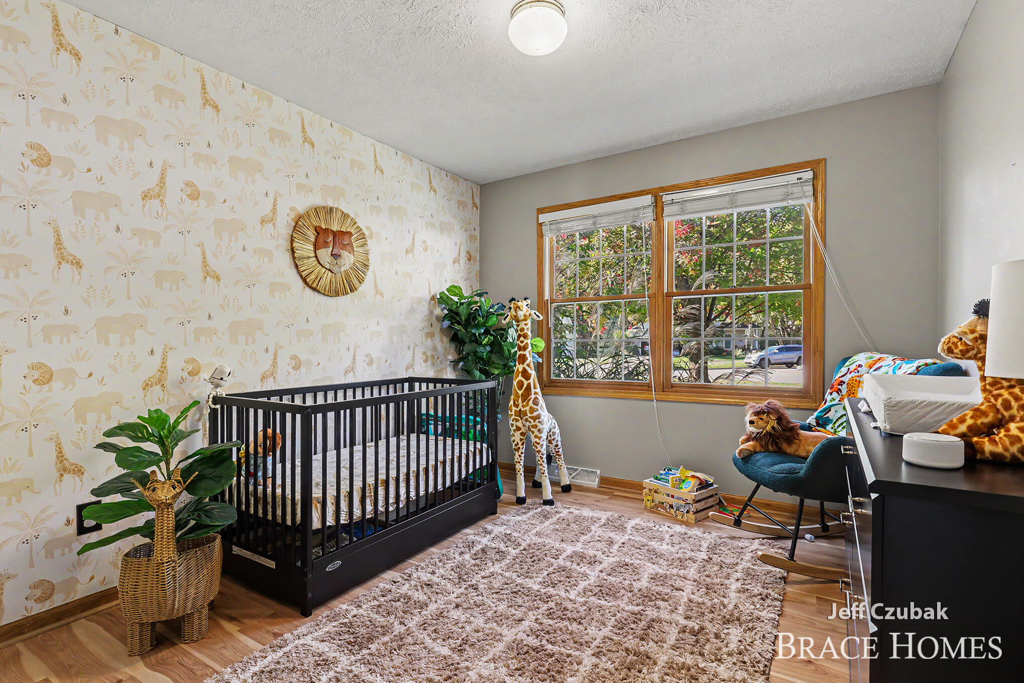 2174 Lamont Court NW Grand Rapids MI 49534