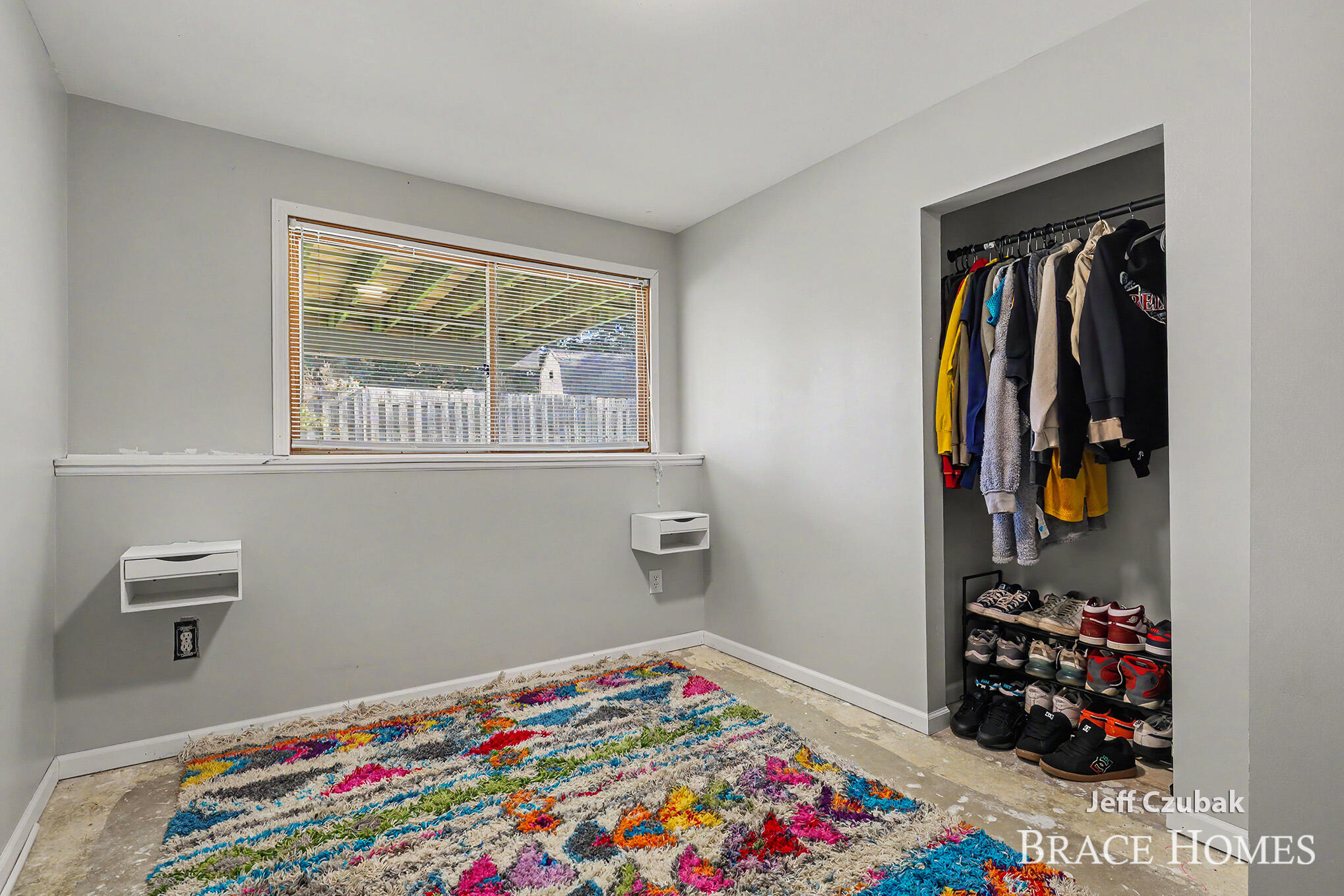 2174 Lamont Court NW Grand Rapids MI 49534