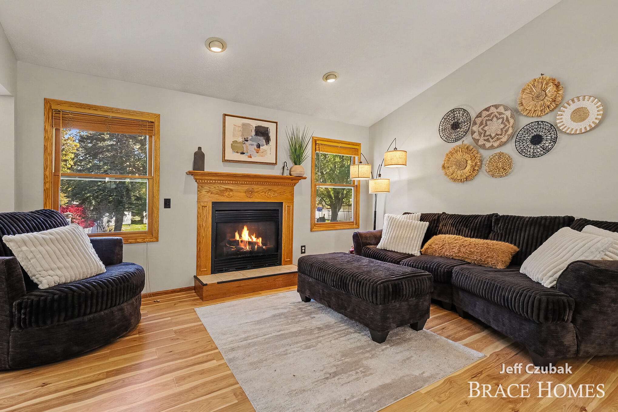 2174 Lamont Court NW Grand Rapids MI 49534