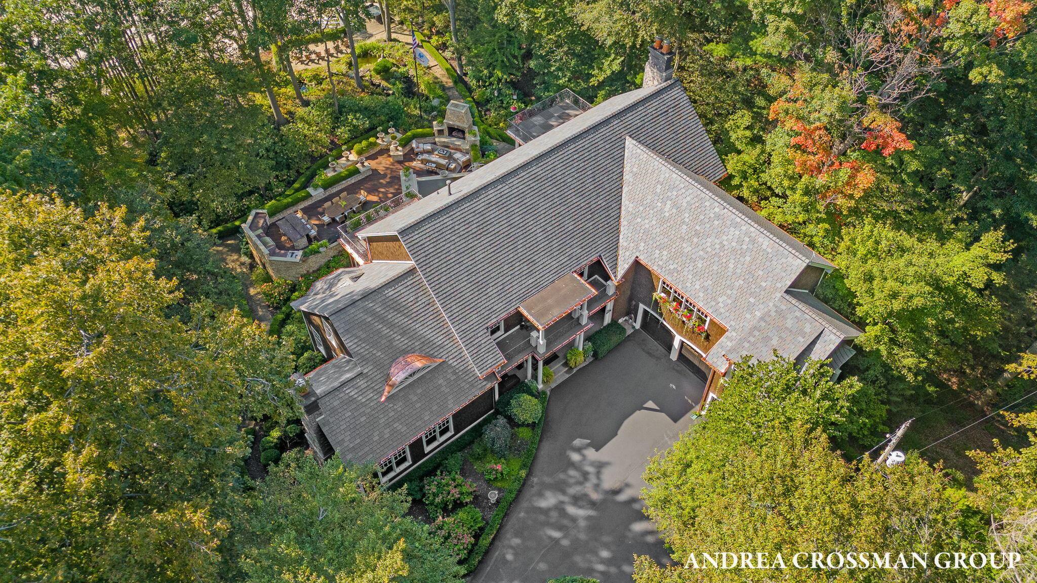 4076 Fiddlers Way Holland MI 49423
