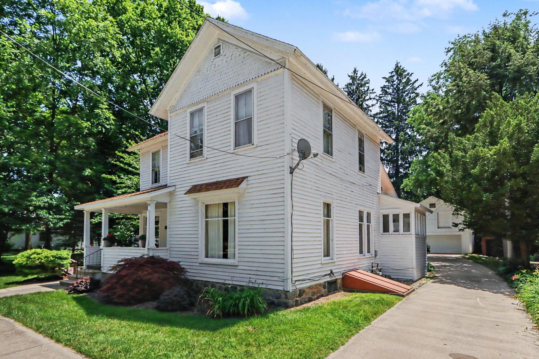 115 Delano Street Allegan MI 49010