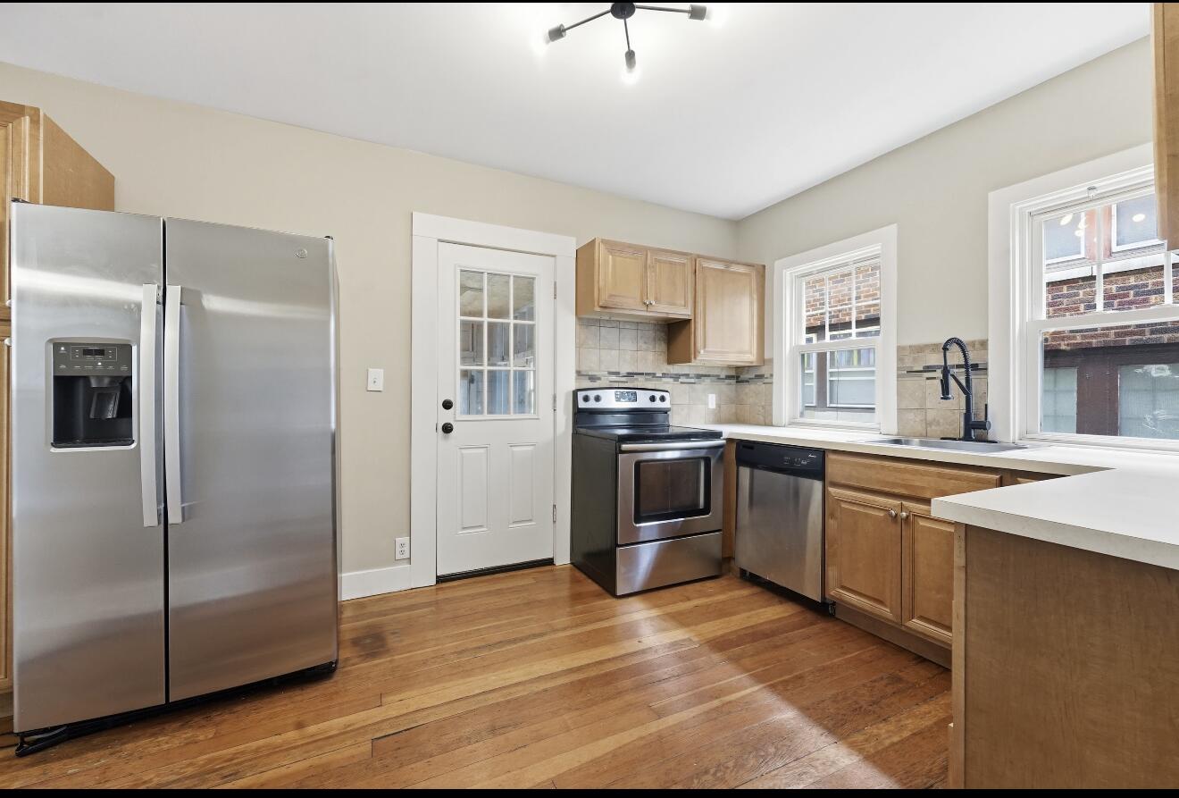 138 Burton Street SE Grand Rapids MI 49507