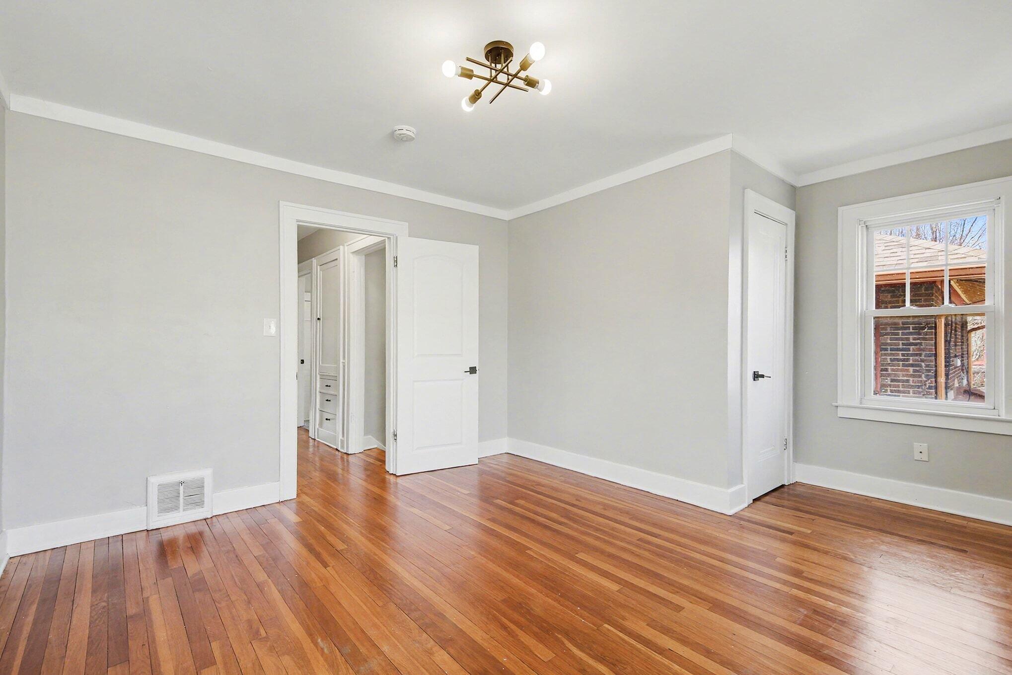 138 Burton Street SE Grand Rapids MI 49507
