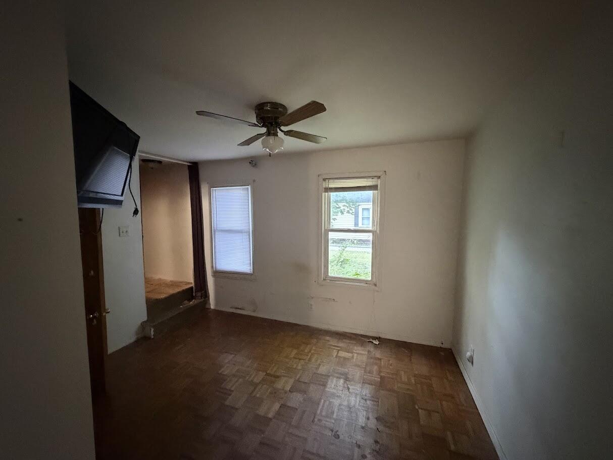 2744 Huizenga Street Muskegon MI 49444
