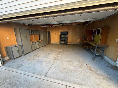 2744 Huizenga Street Muskegon MI 49444