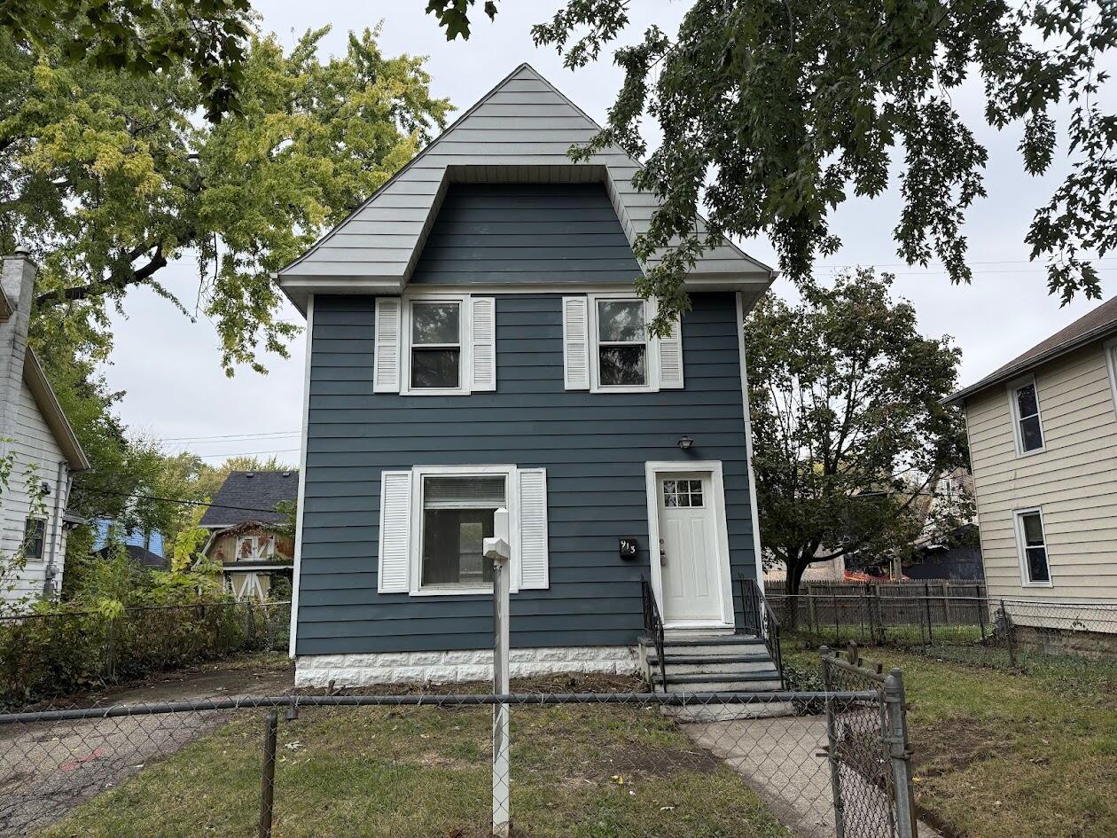 913 Bryant Street Kalamazoo MI 49001
