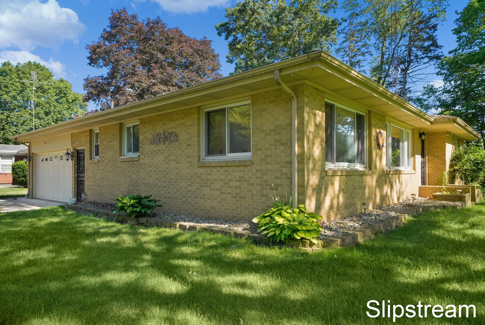 168 E Delaware Avenue Benton Harbor MI 49022
