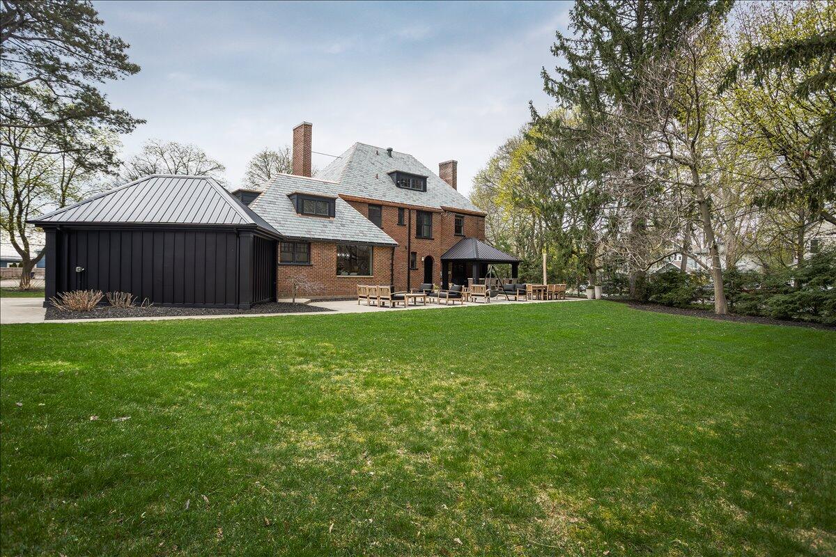 500 Rosewood Avenue SE East Grand Rapids MI 49506