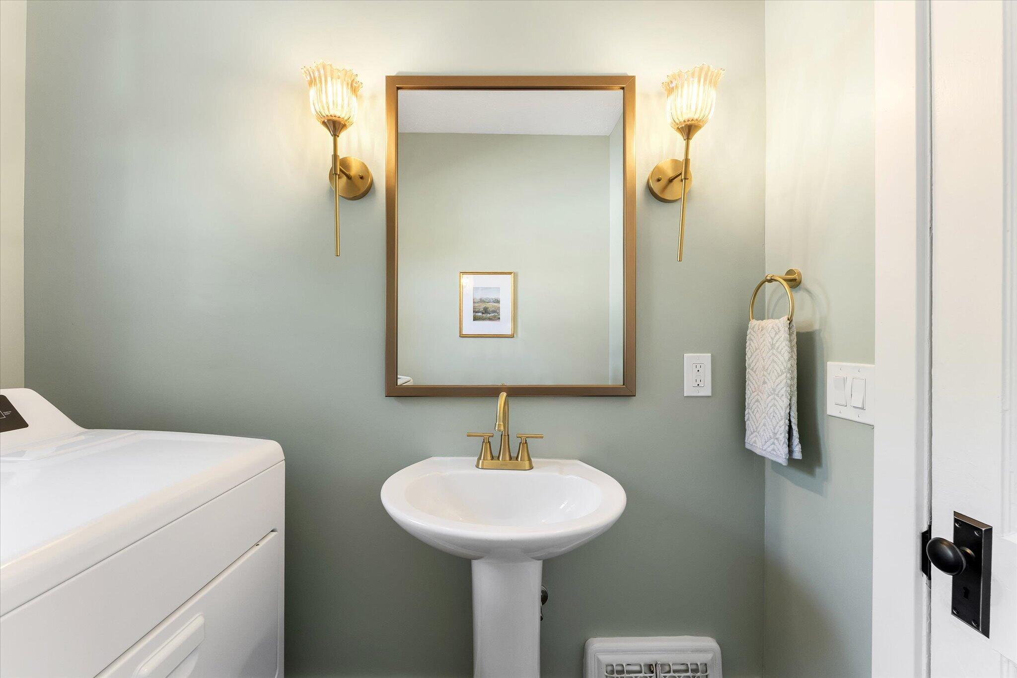 424 Van Raalte Avenue Holland MI 49423