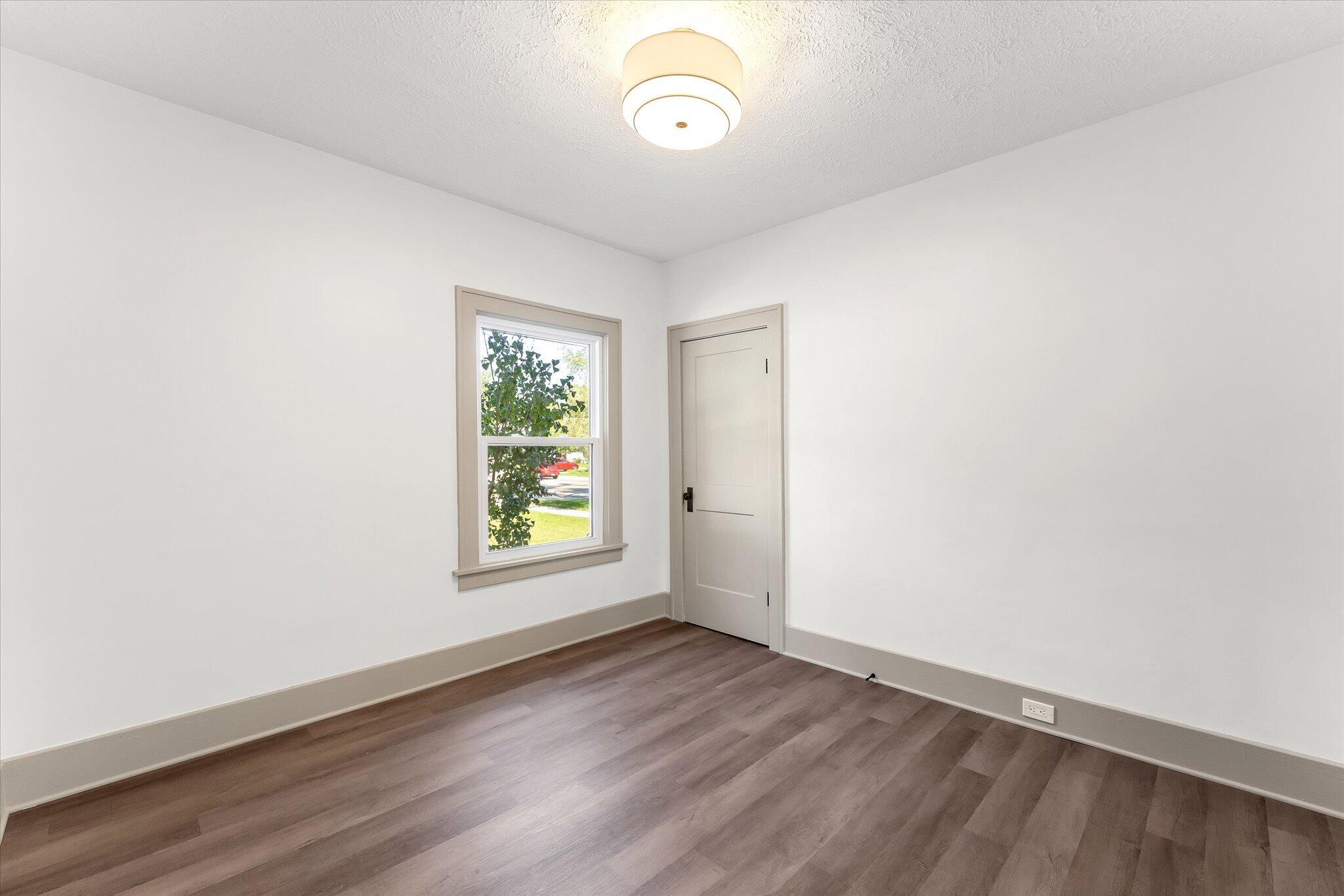 424 Van Raalte Avenue Holland MI 49423