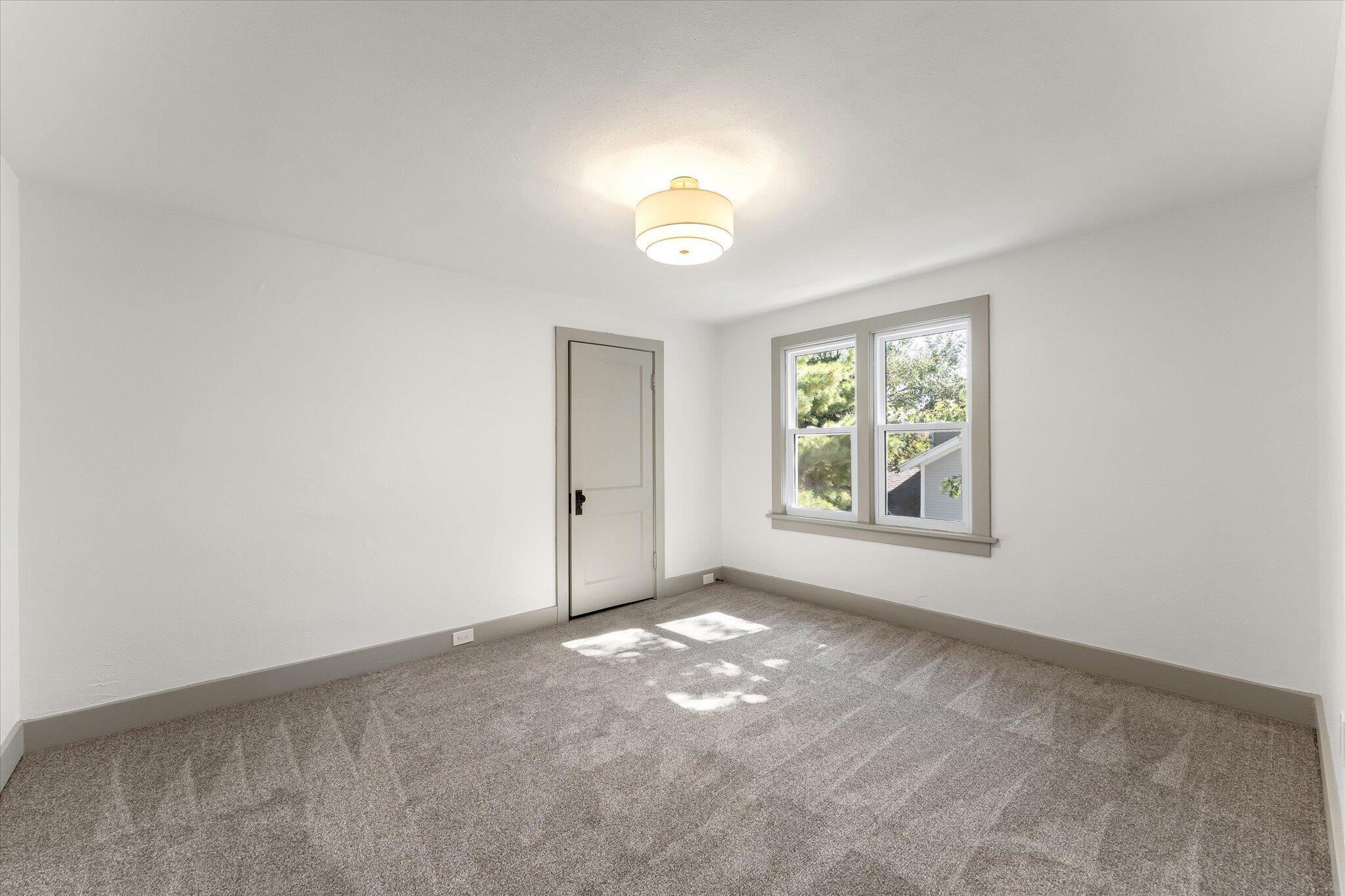 424 Van Raalte Avenue Holland MI 49423