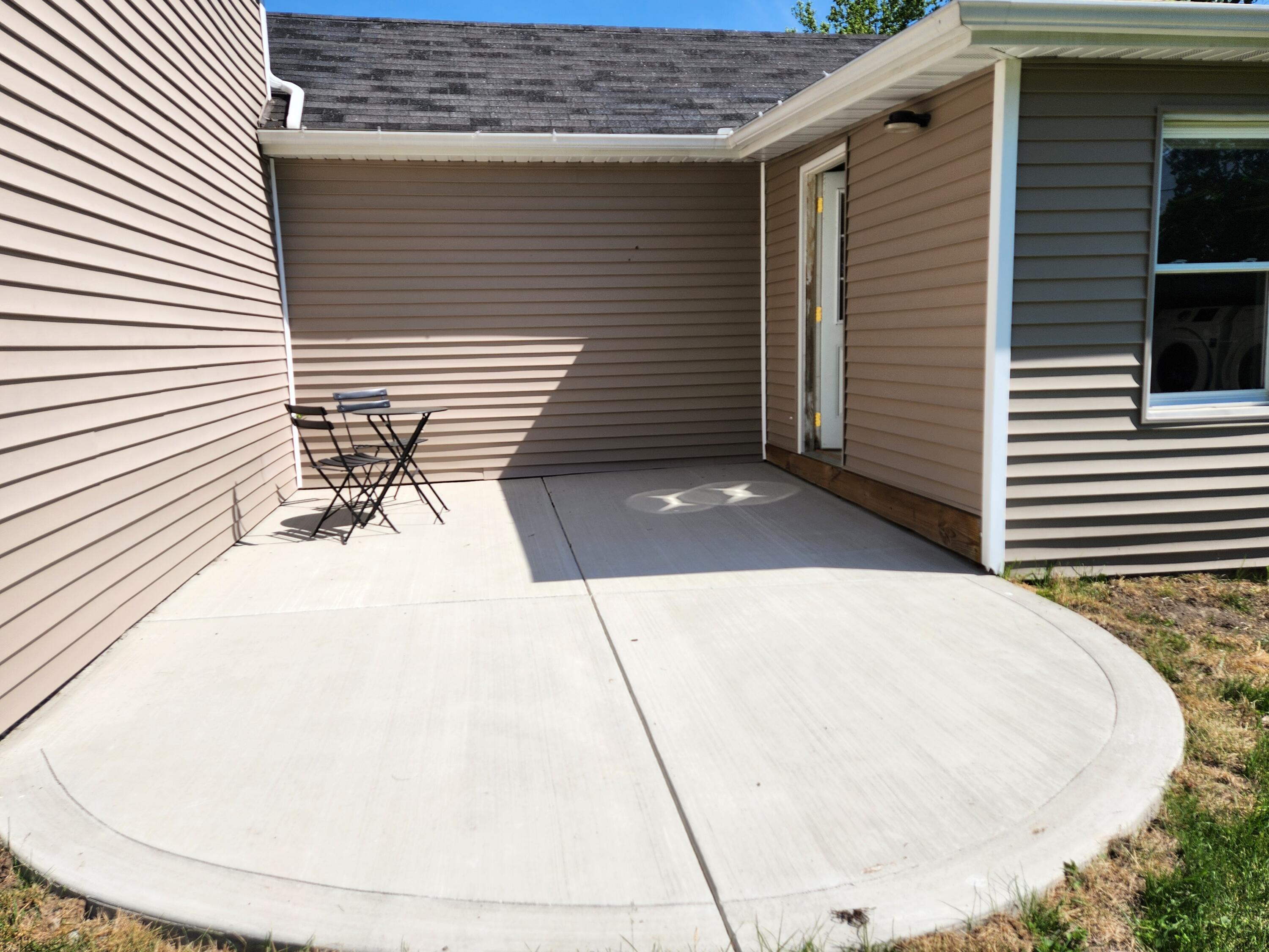 406 N Elm Street Three Oaks MI 49128