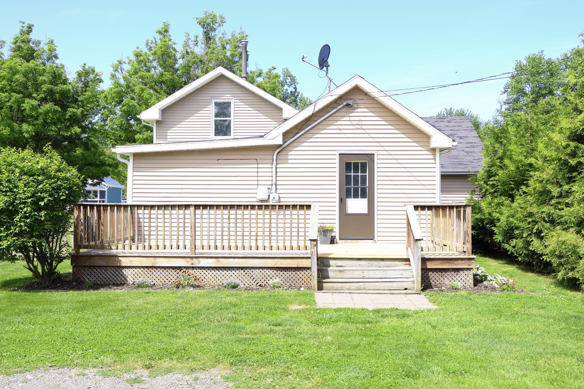 406 N Elm Street Three Oaks MI 49128