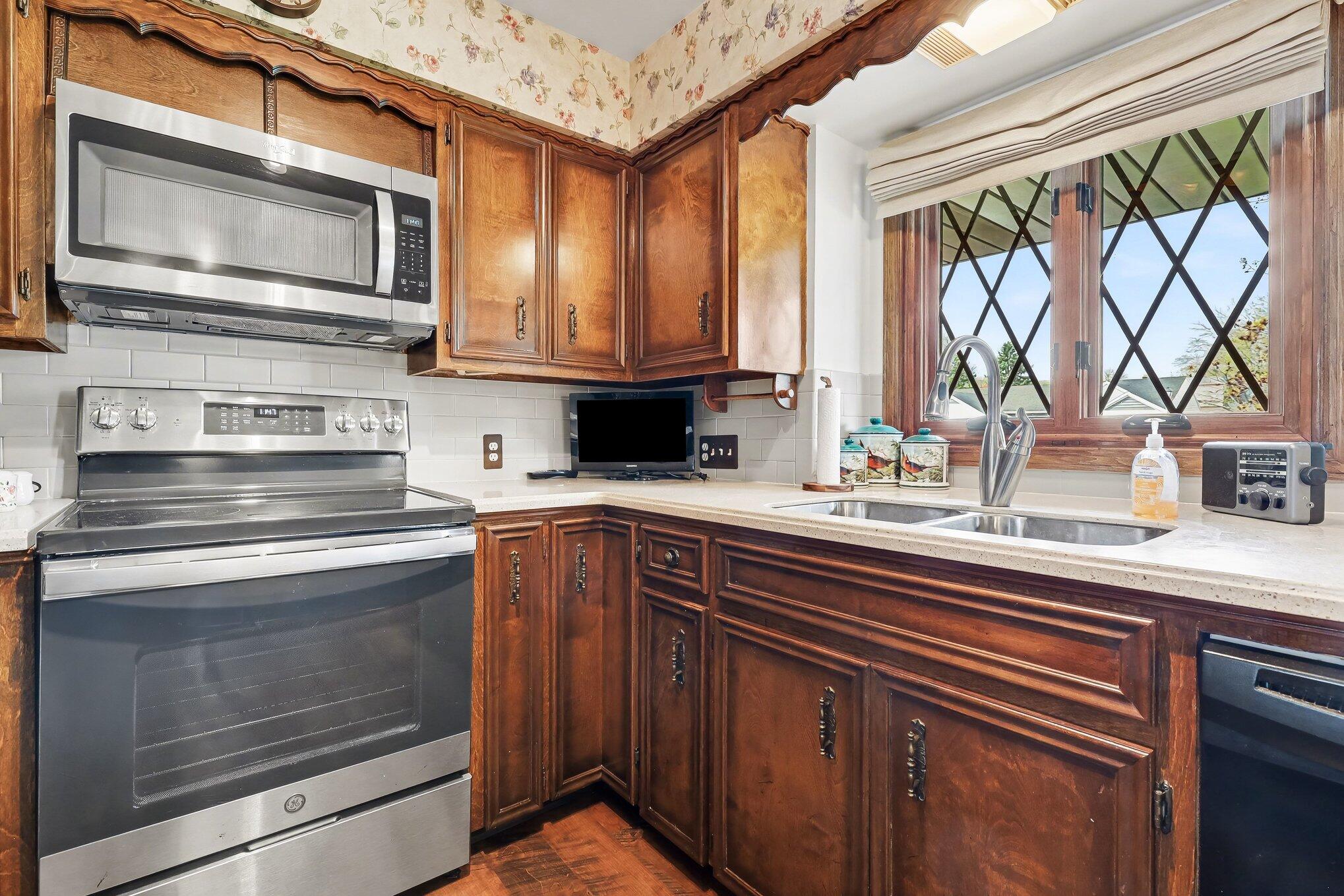 7056 Brooklyn Avenue SE Grand Rapids MI 49508